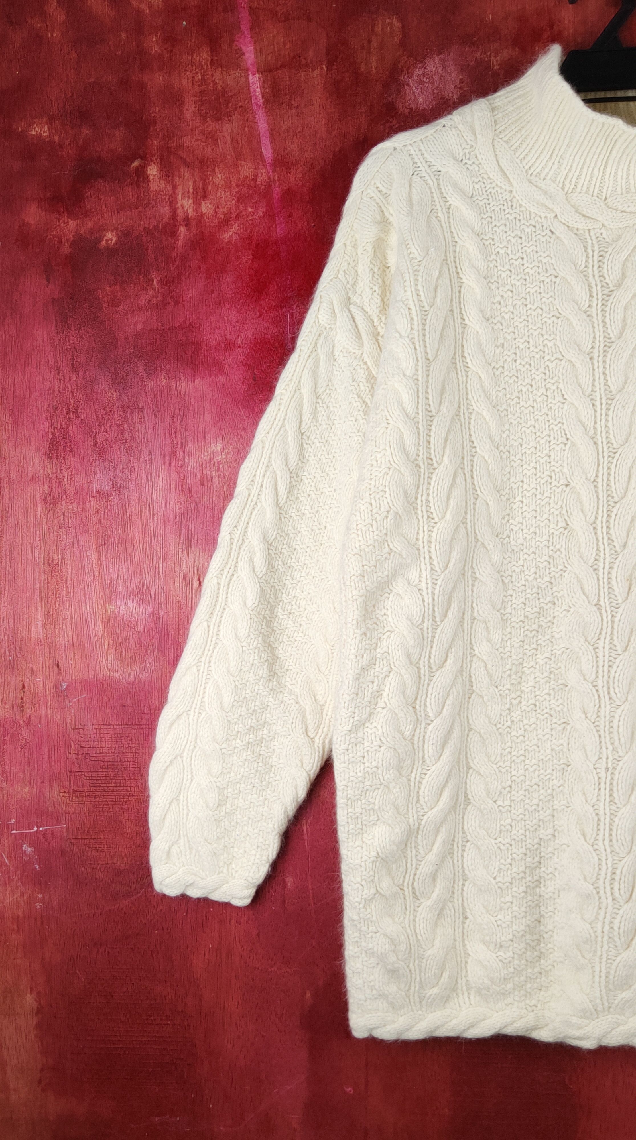 Brooks Brothers Brooks Brothers handknit Cream Knitwear Sweatshirts #S2380 Size US L / EU 52-54 / 3 - 4 Thumbnail
