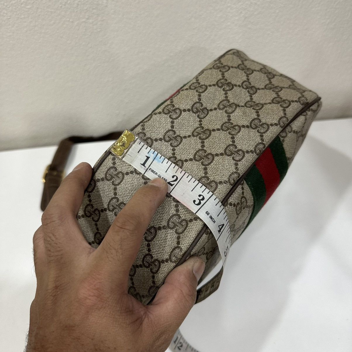 Gucci ‼️YES‼️ VINTAGE GUCCI WEB GG SUPREME SHERRY LINE SHOULDER BAG Size ONE SIZE - 9 Thumbnail