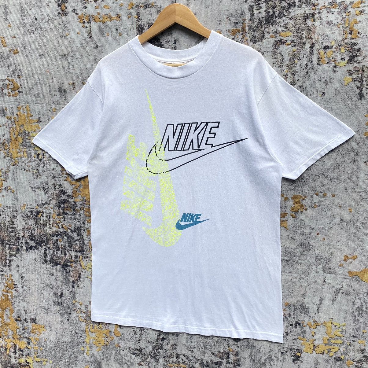 Vintage Vintage 90s Nike Shirt Spellout Nike Streetwear Size US M / EU 48-50 / 2 - 3 Thumbnail