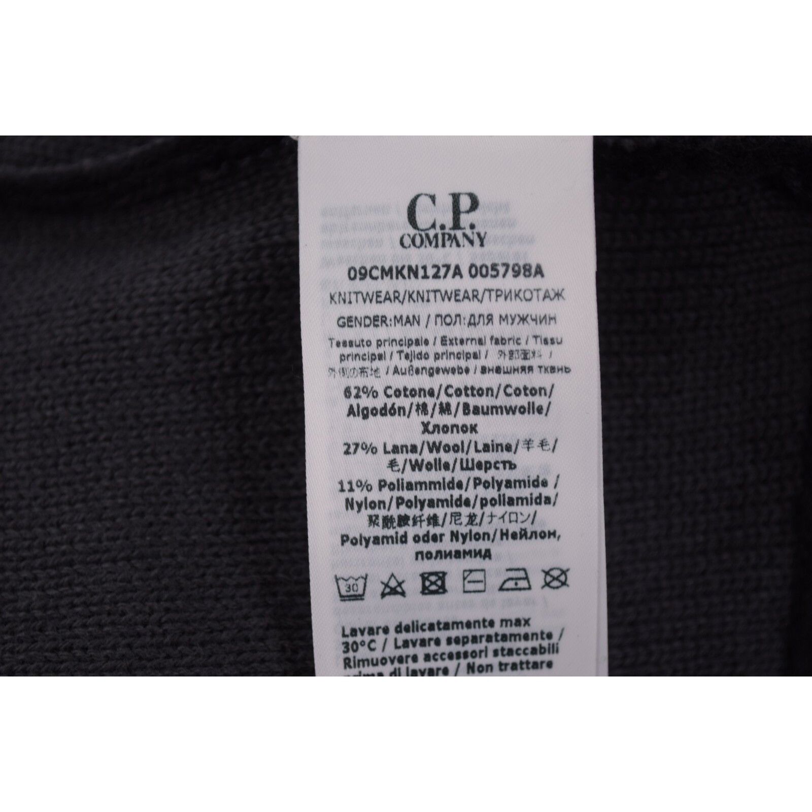 C.P. Company C.P. Company Sweater Size US XS in Black Size US XS / EU 42 / 0 - 9 Thumbnail