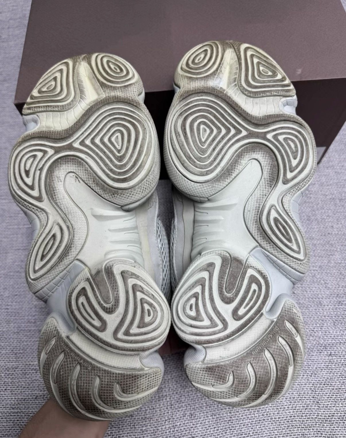 Adidas Adidas Yeezy 500 Salt EE7287 K37 Size US 9.5 / EU 42-43 - 4 Thumbnail