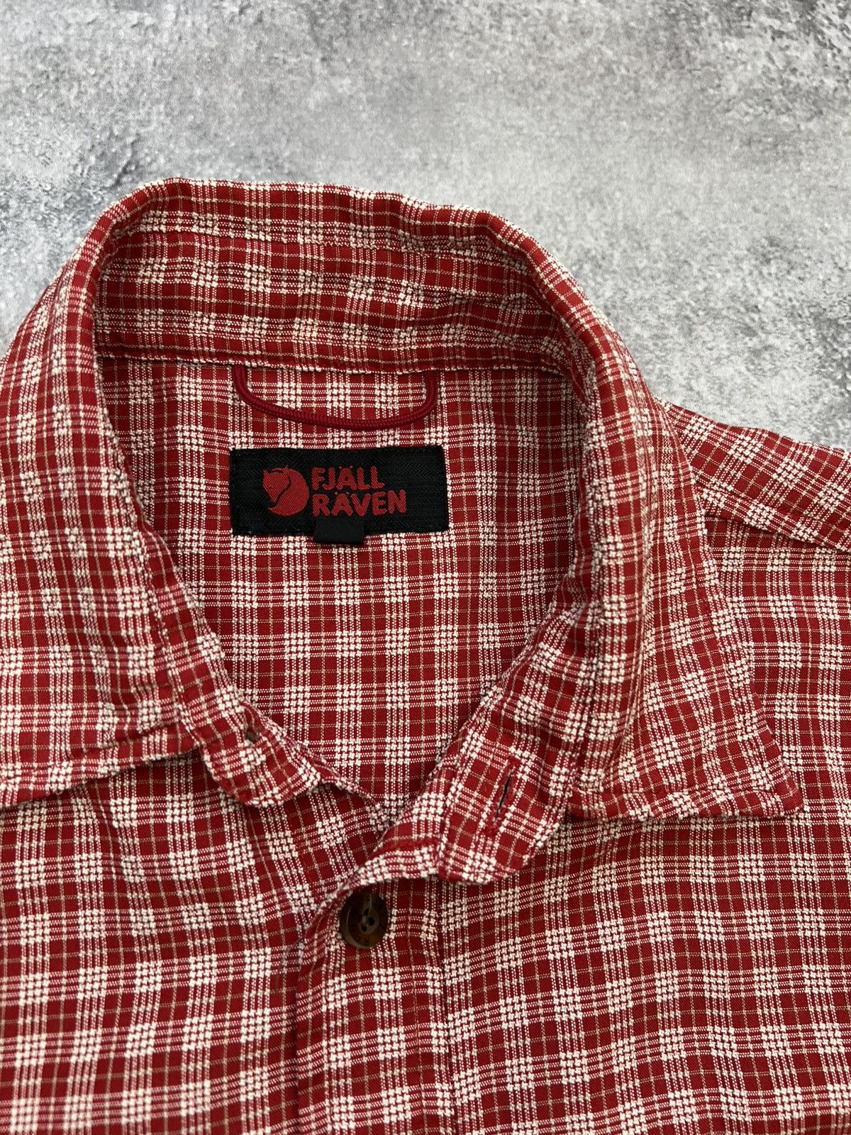 Fjallraven Fjallraven Red Plaid Button Up Shirt Mens Gorpcore Size US M / EU 48-50 / 2 - 2 Thumbnail