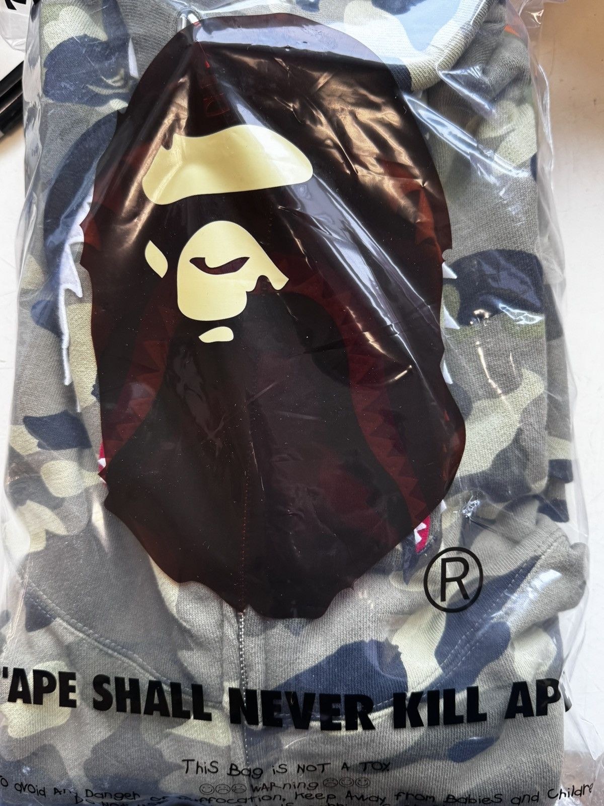 Bape BAPE Green Camo 1st Shark hoodie OG Size US XL / EU 56 / 4 - 4 Thumbnail