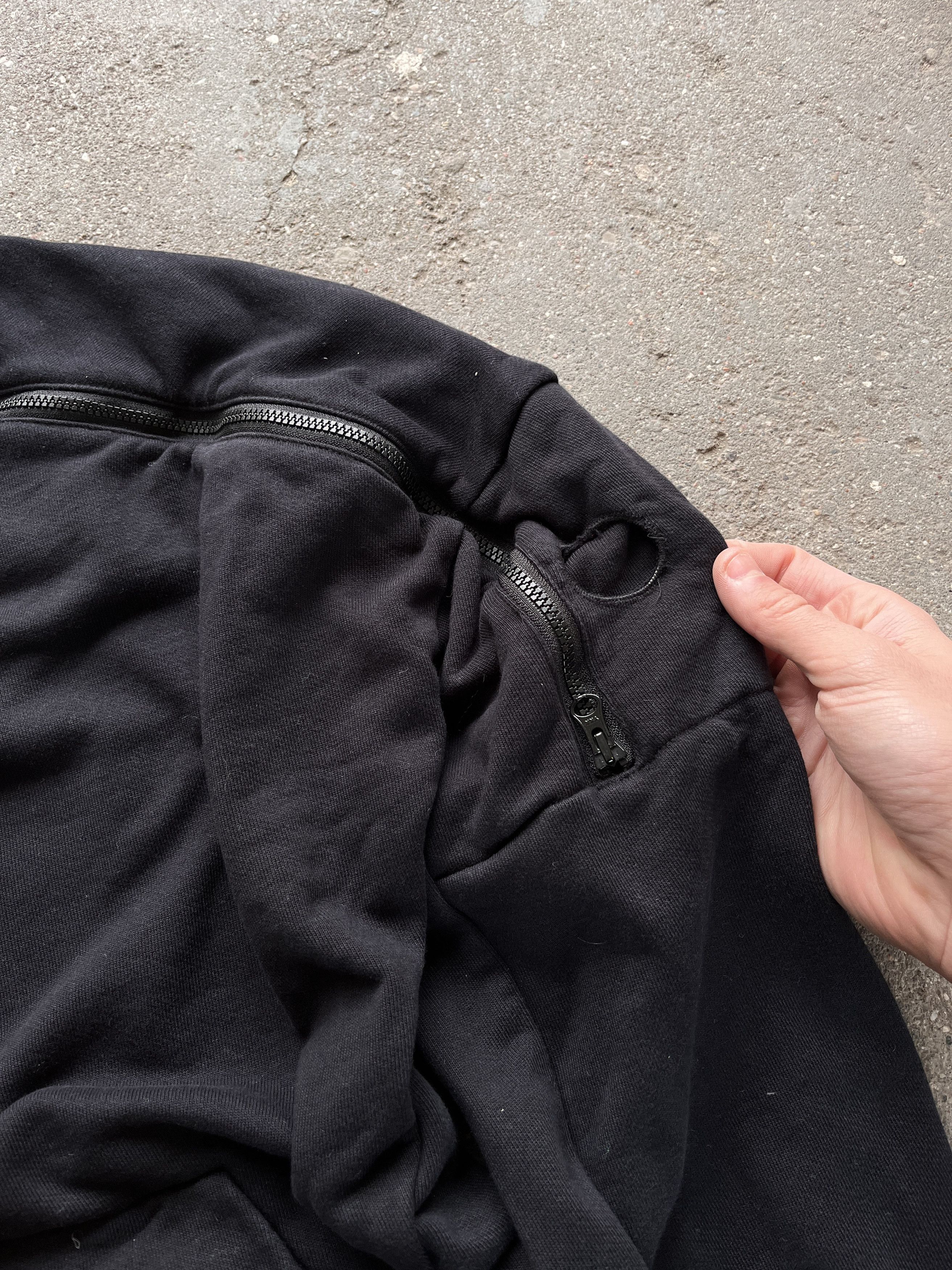 C.P. Company C.P. Company black zip hoodie archive Size US L / EU 52-54 / 3 - 4 Thumbnail