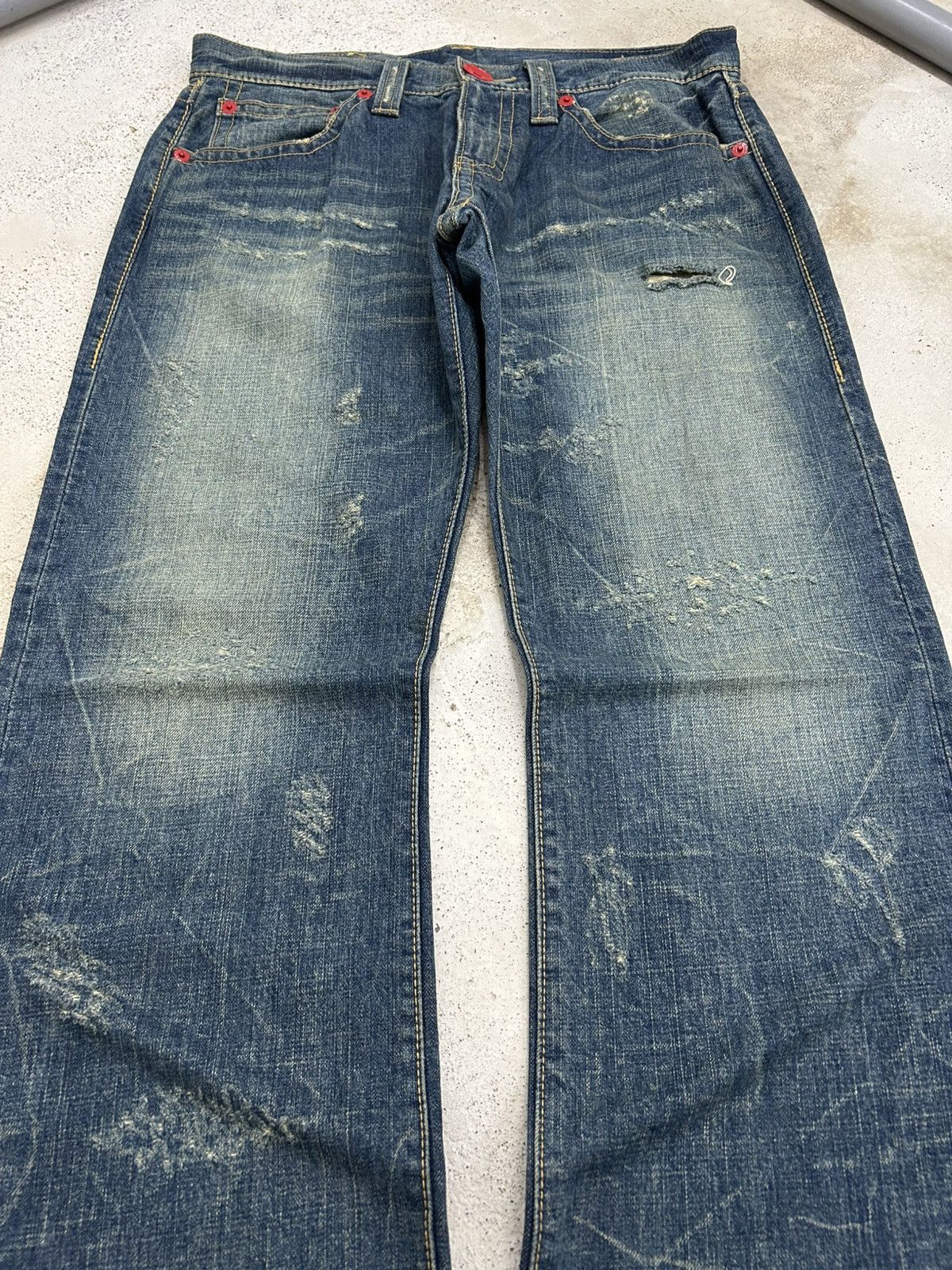 Le Grande Bleu (L.G.B.) JAPAN BRAND CO & LU WASHED DISTRESSED WITH WORDS BACKSIDE Size US 30 / EU 46 - 4 Thumbnail
