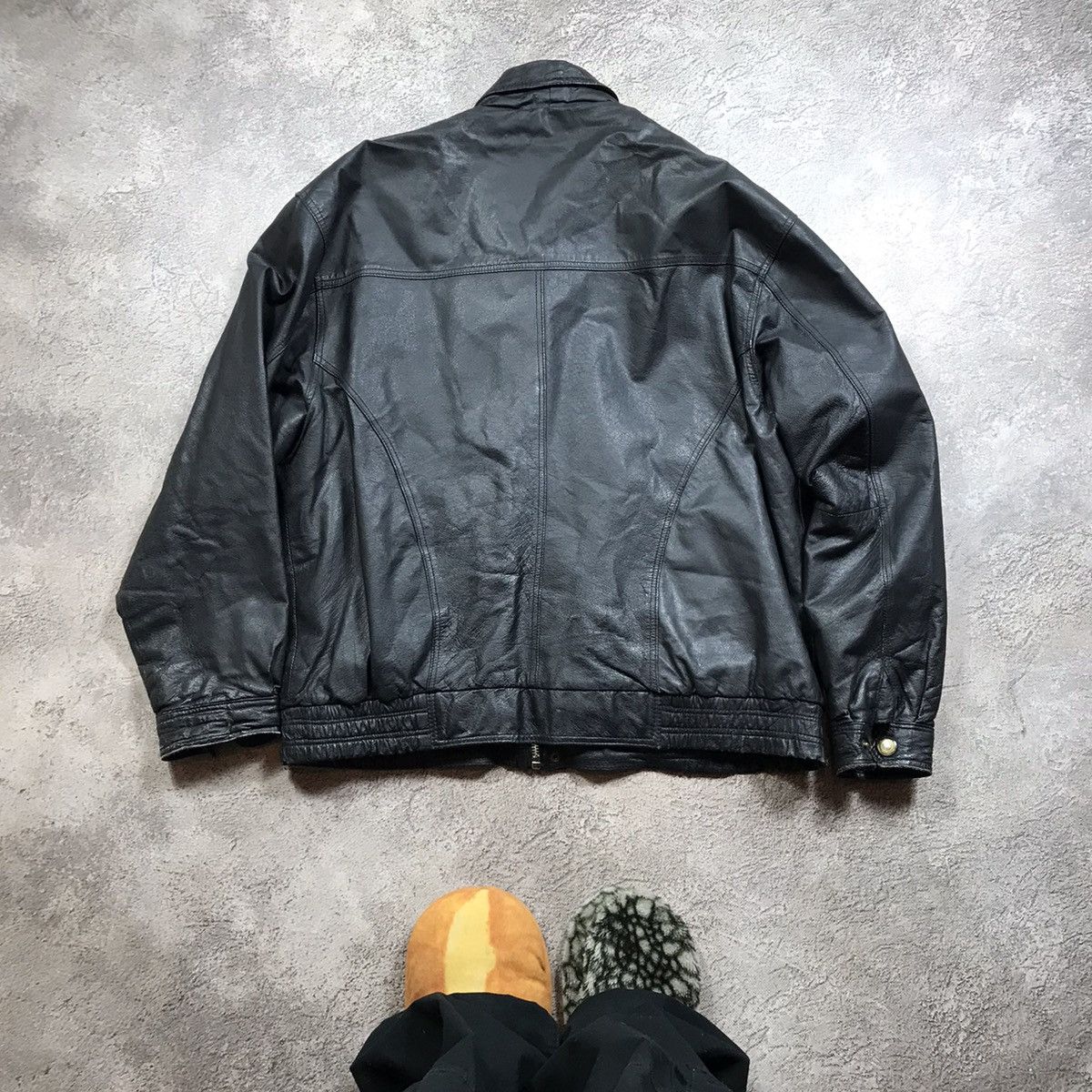 Genuine Leather Vintage 90s Faded Black Bomber Jacket Streetwear Japan L Size US L / EU 52-54 / 3 - 7 Thumbnail