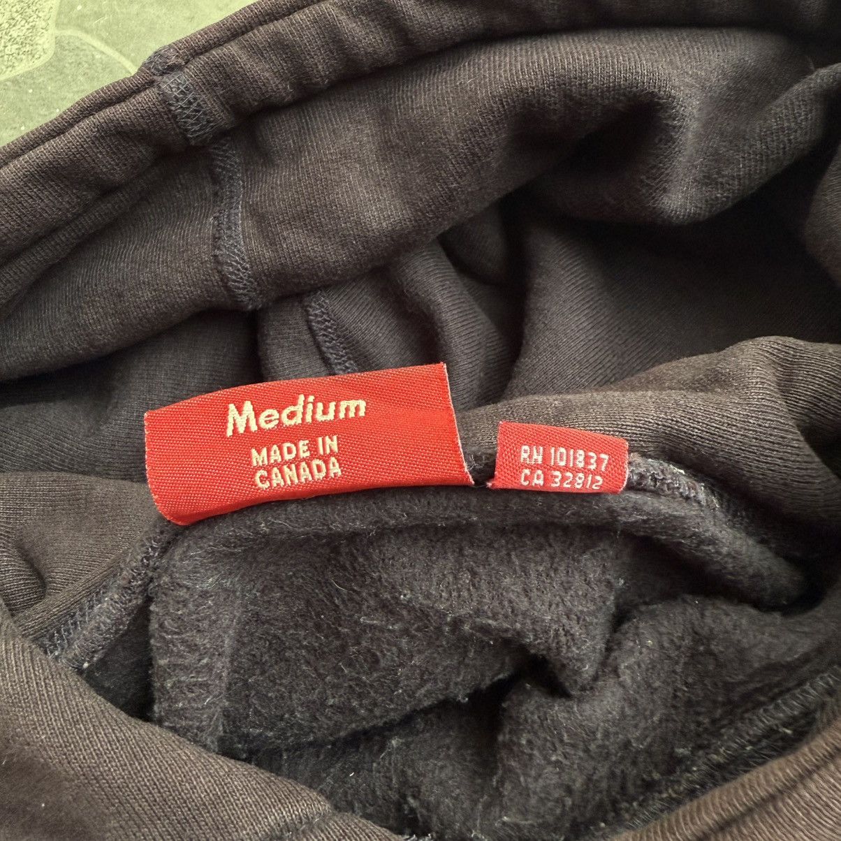 Supreme Supreme Box Logo Navy 2006 Very Rare ✨ Size US M / EU 48-50 / 2 - 6 Thumbnail
