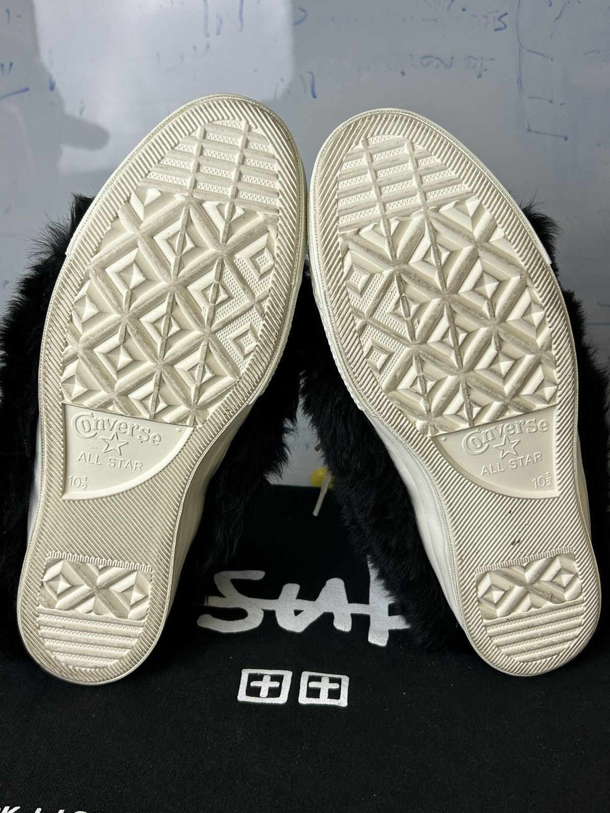 Ambush Design × Converse Converse X Ambush Fuzzy Chuck Taylors Size US 10.5 / EU 43-44 - 8 Thumbnail
