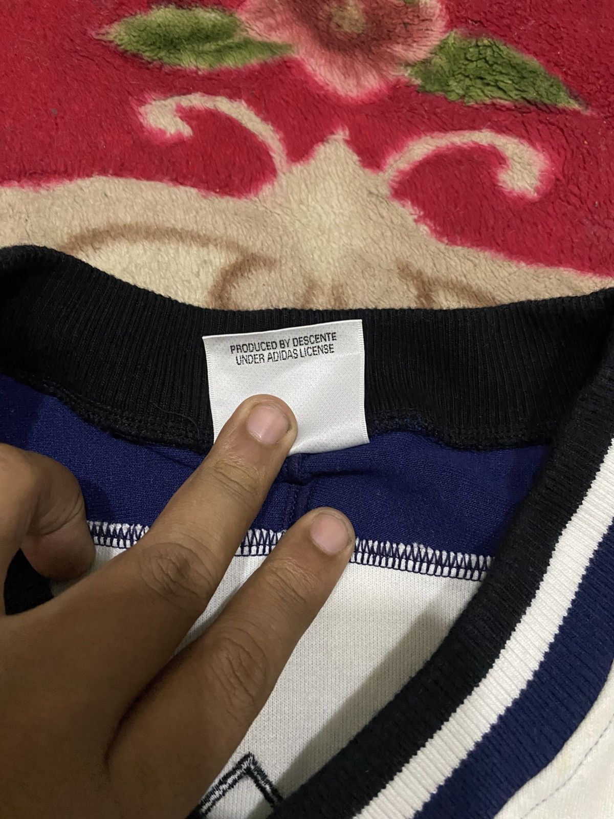 Adidas Vintage 90s Adidas Trefoil International Sweatshirt Size US L / EU 52-54 / 3 - 6 Thumbnail