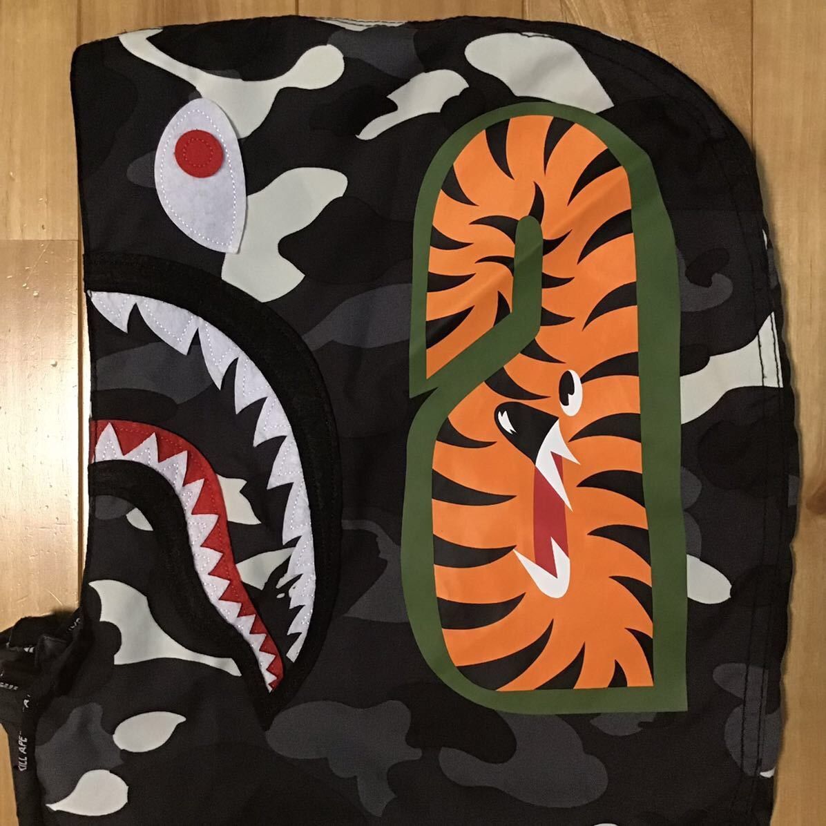 Bape 💫Glow in the Dark💫 BAPE camo shark hoodie snowboard jacket Size US M / EU 48-50 / 2 - 6 Thumbnail
