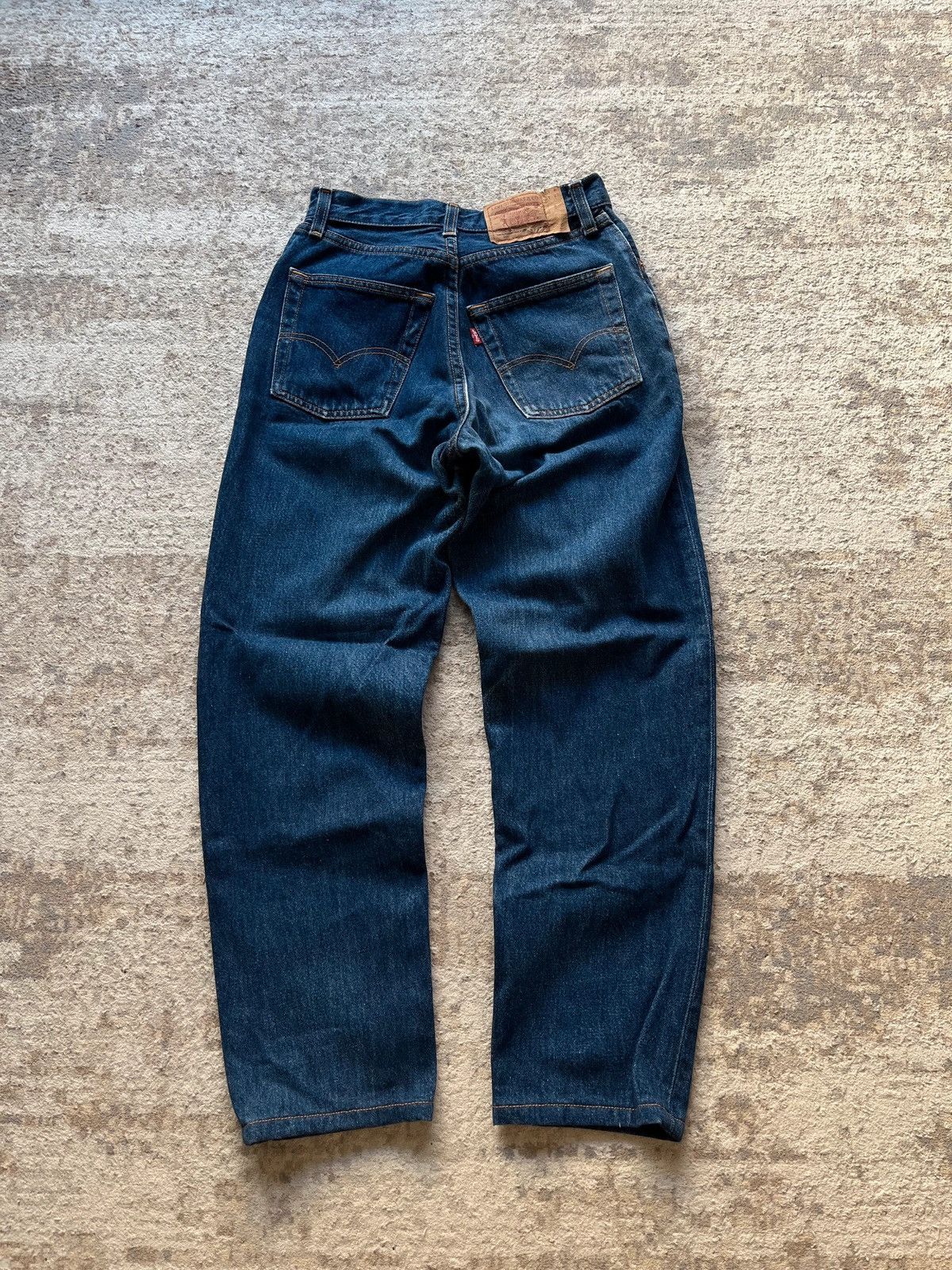 Levi's Levi’s 901 Women Sz W 28 L 32 Made in Spain Vintage 1994 Size 28" / US 6 / IT 42 - 10 Thumbnail
