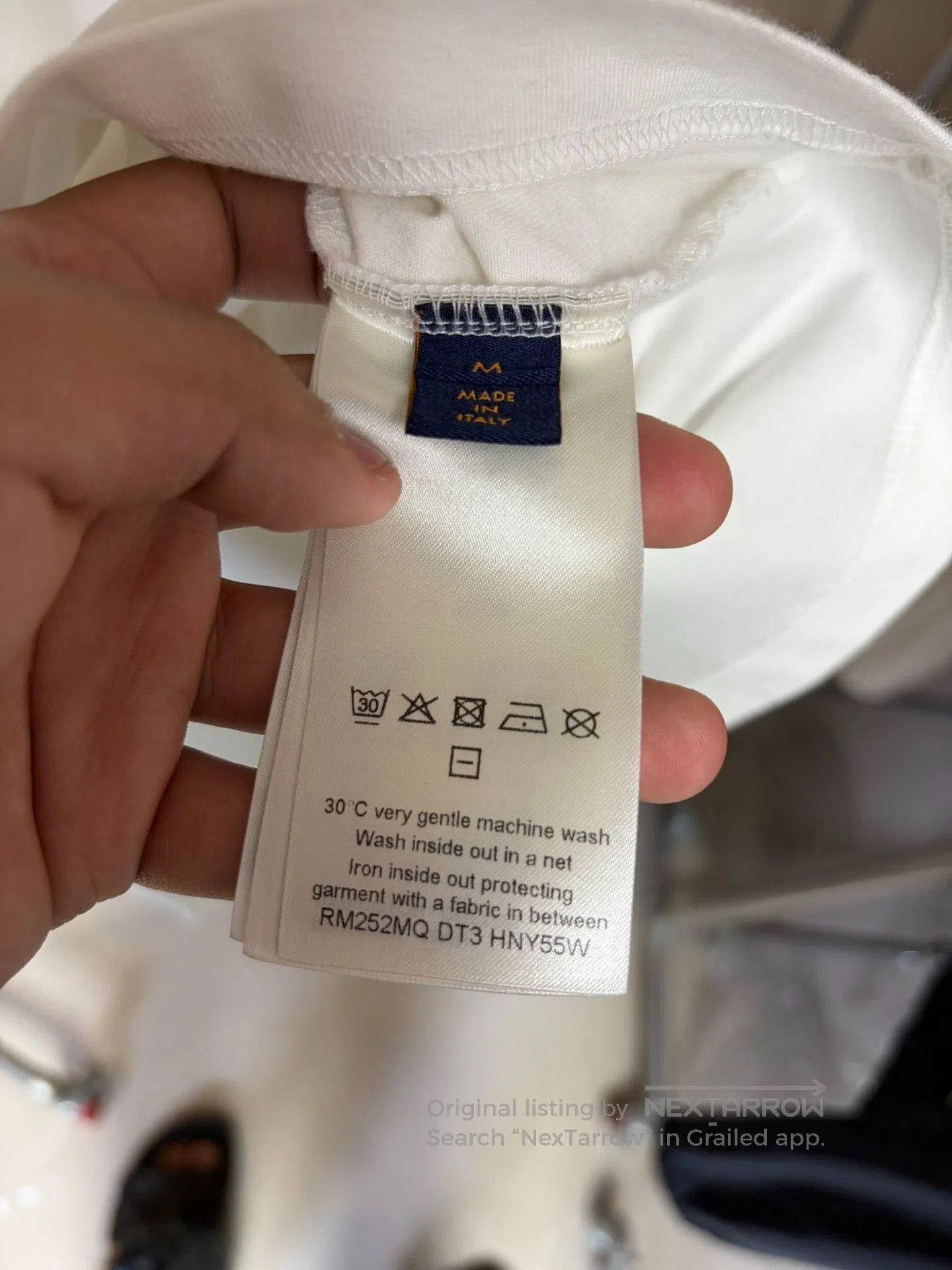 Louis Vuitton LV White Embossed Short. Size US M / EU 48-50 / 2 - 3 Thumbnail