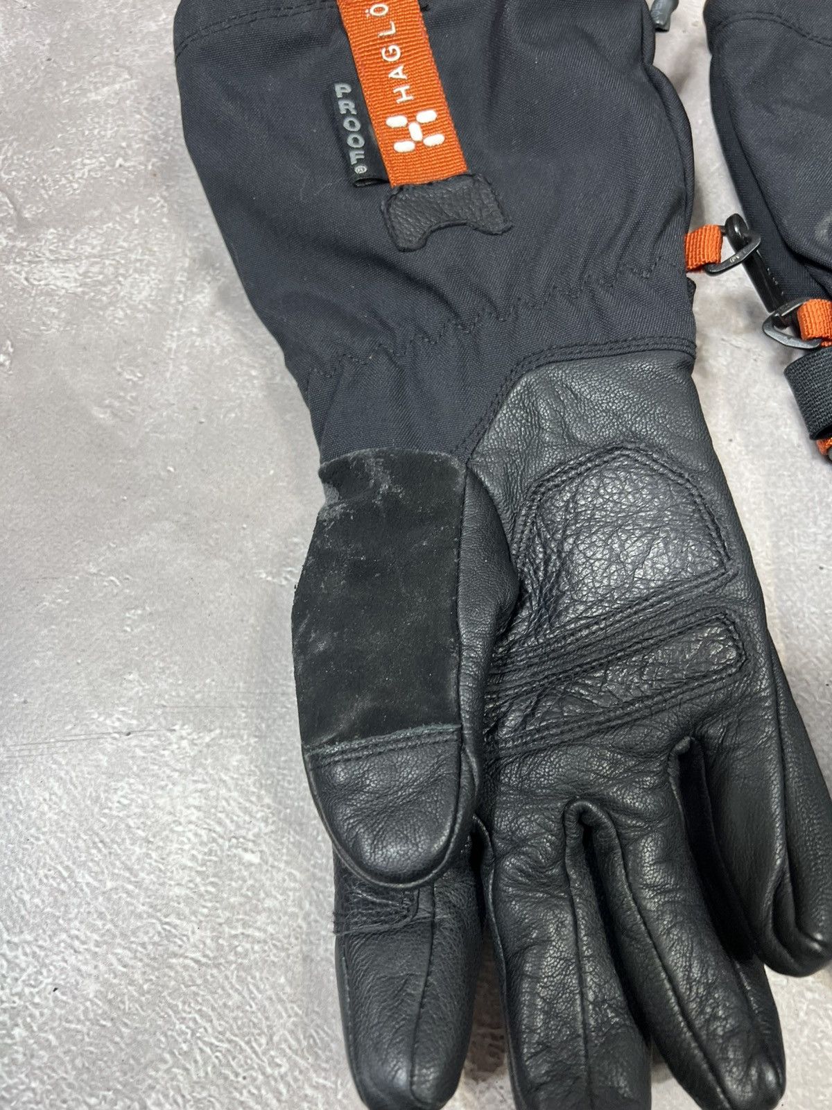 Haglofs × Vintage Vintage Haglofs Proof Woman Ski Gloves Size ONE SIZE - 5 Thumbnail