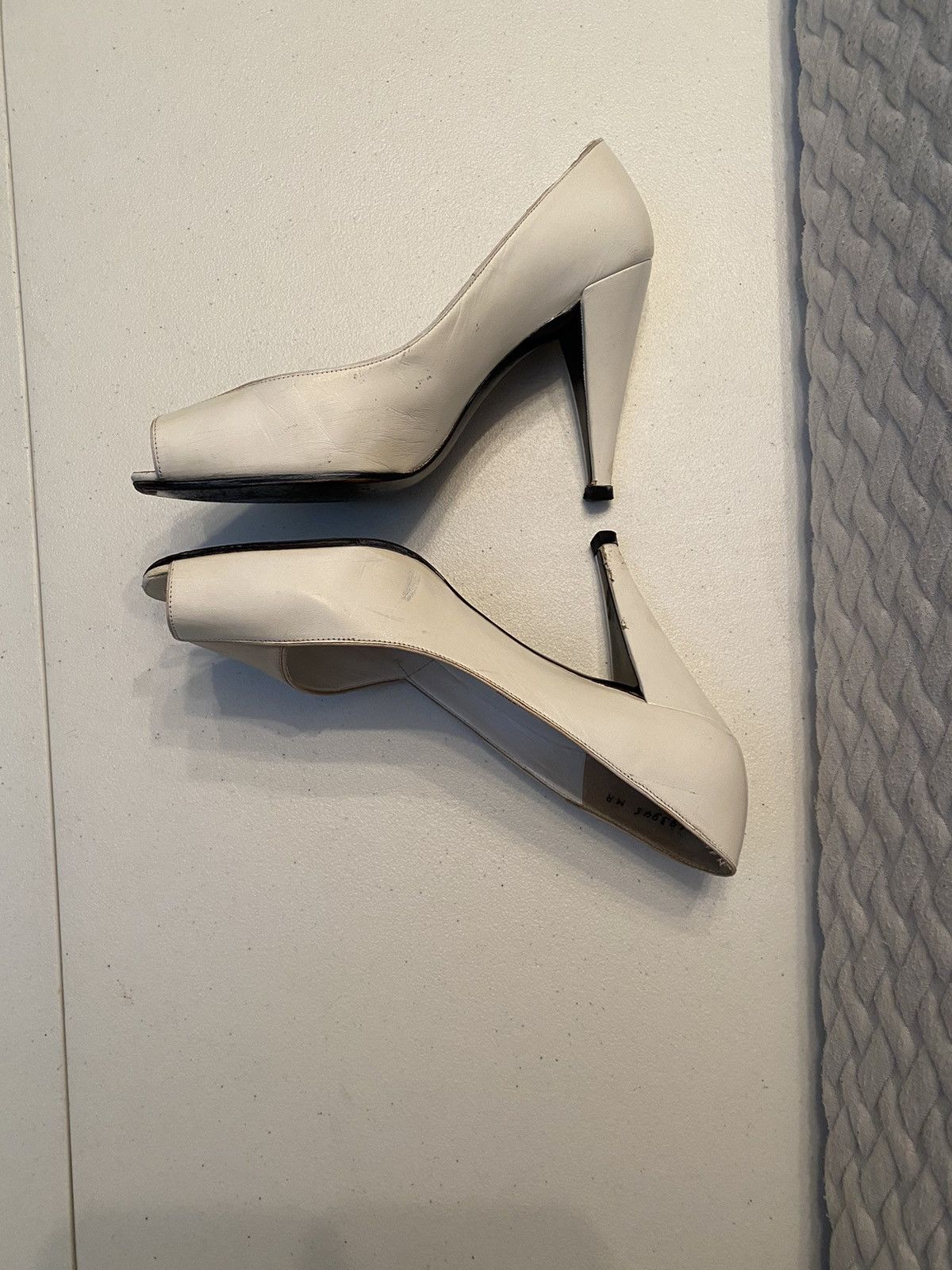 Charles Jourdan Charles Jourdan Paris 🇫🇷 Contrast Leather Peep Toe Heels 6 B Size US 6.5 / IT 36.5 - 9 Thumbnail