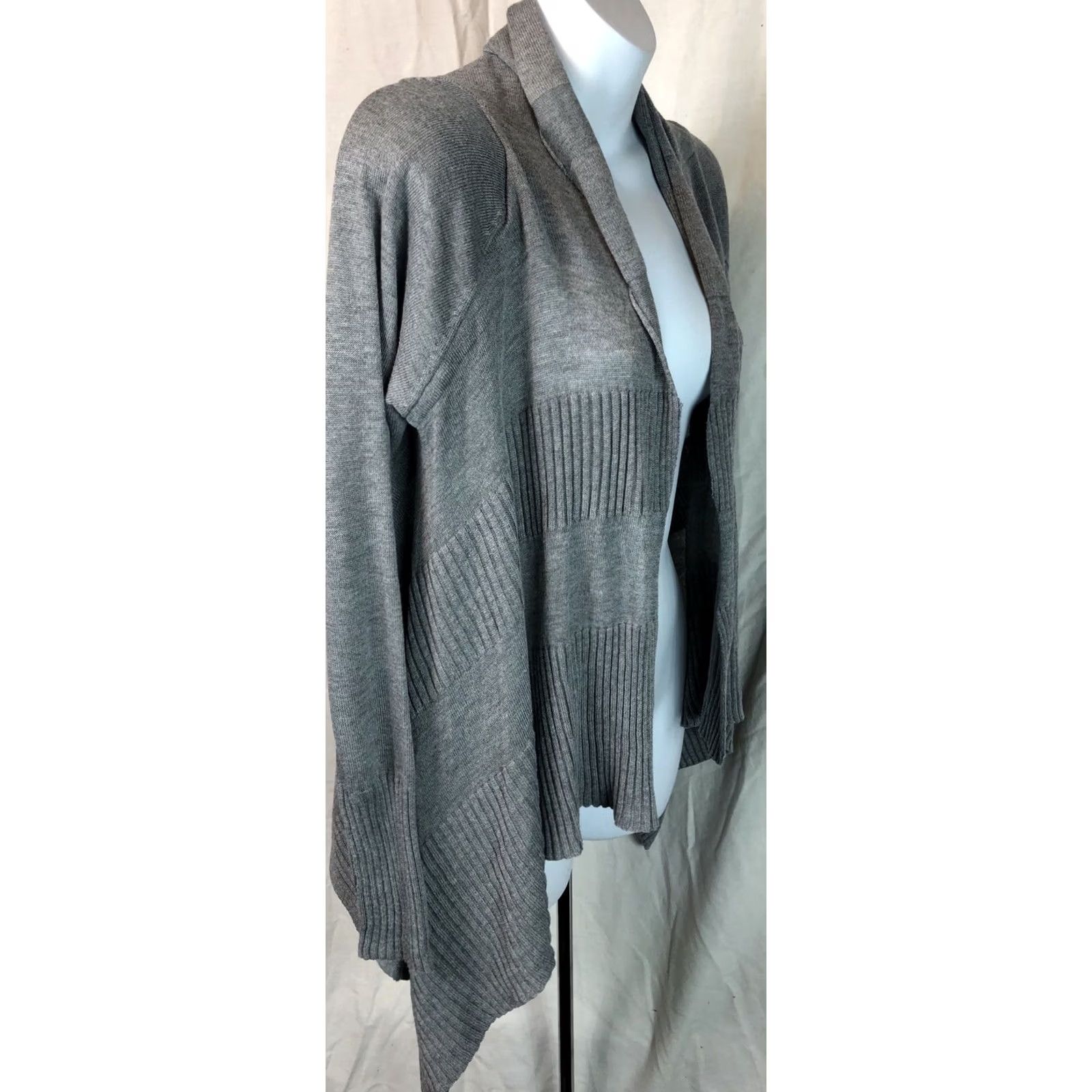 Vintage VINTAGE Belldini Cardigan Sweater Open Front 3/4 Sleeve Gray M Womens Knit Viscoe Open Front Bohemian Cottage Core Size M / US 6-8 / IT 42-44 - 2 Thumbnail