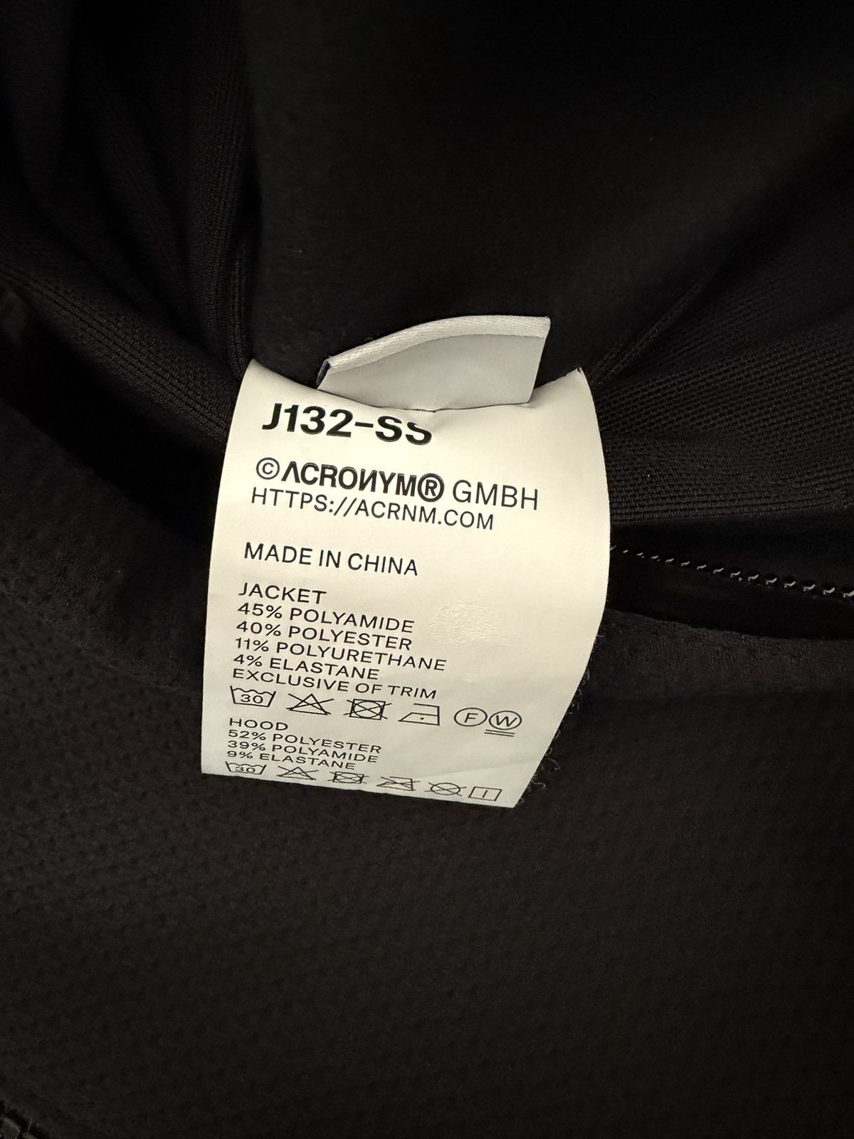 Acronym Acronym J132-SS Size US S / EU 44-46 / 1 - 4 Thumbnail