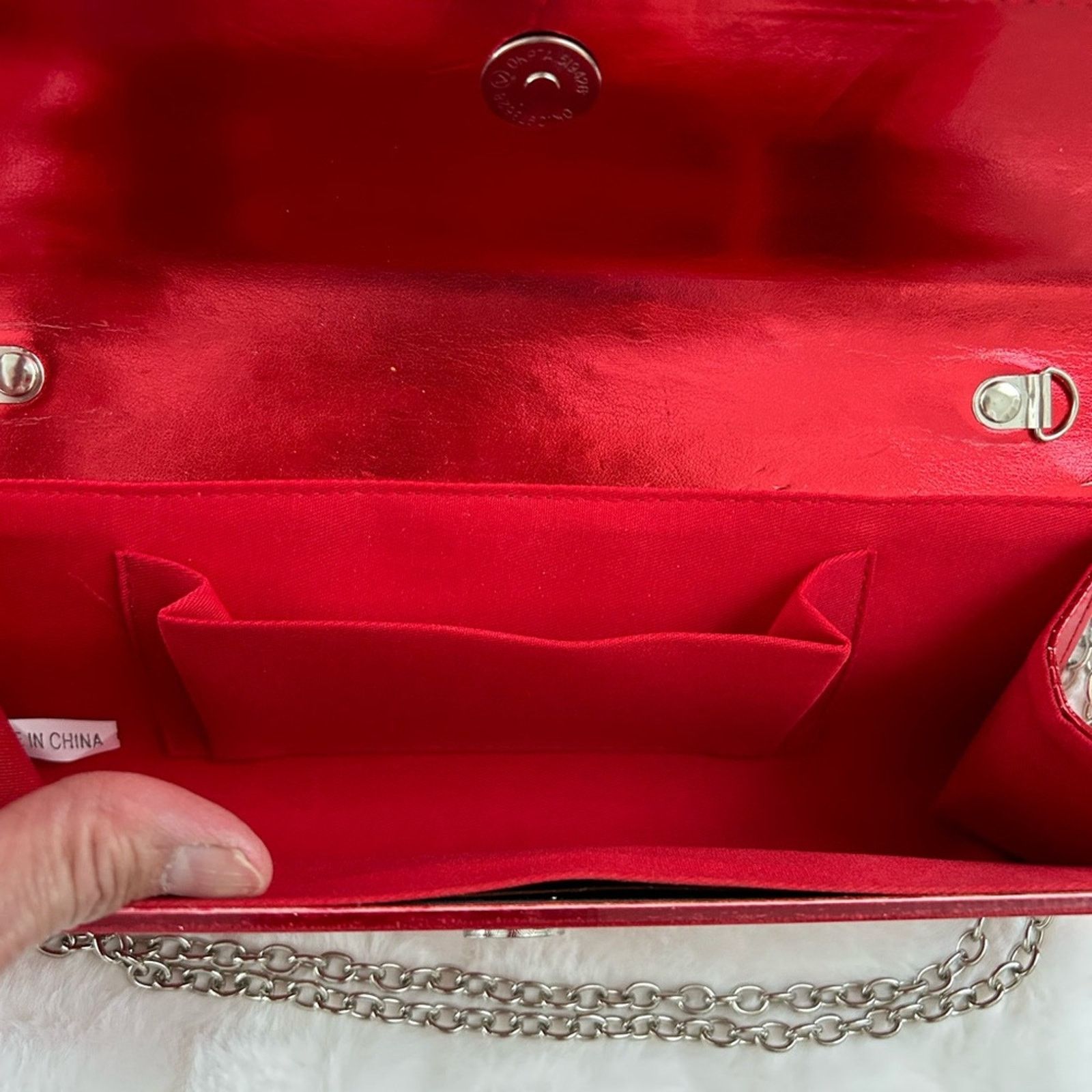 Designer Red sparkly acrylic Women’s clutch purse Size ONE SIZE - 4 Thumbnail