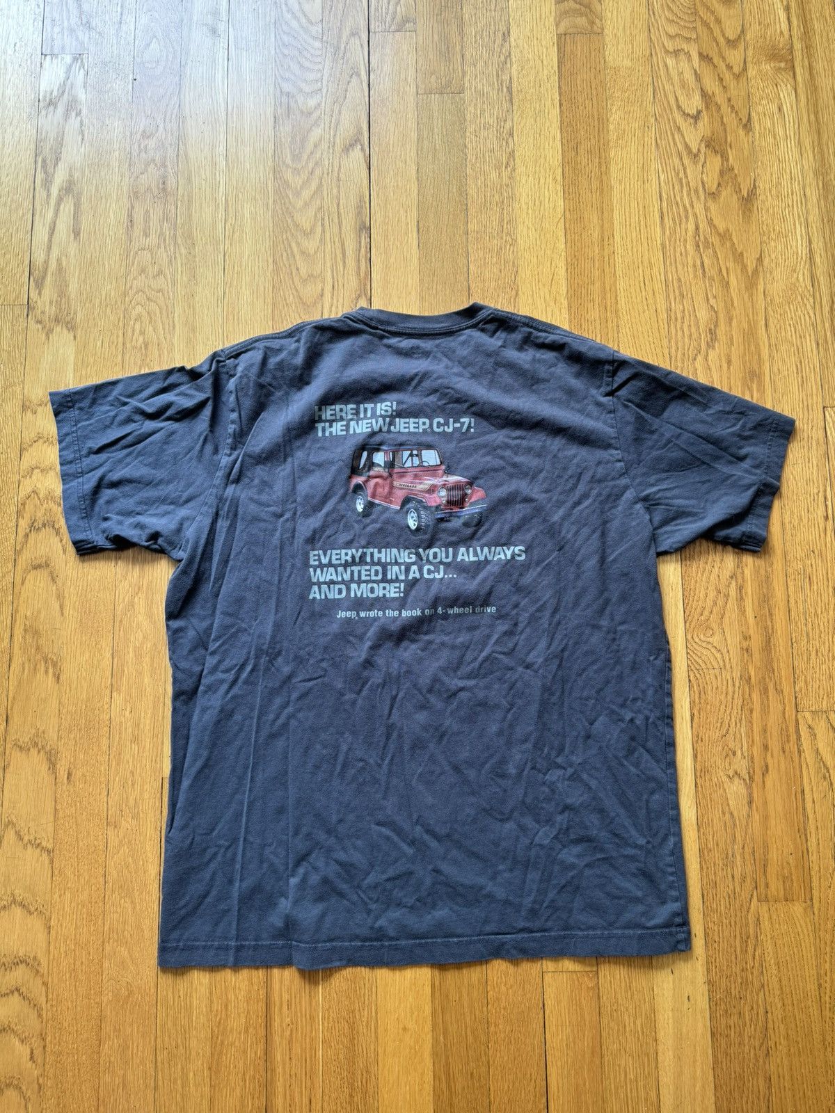 Uniqlo Uniqlo x Jeep Graphic Tee - Grey Size L Size US L / EU 52-54 / 3 - 2 Thumbnail