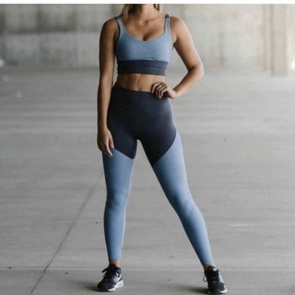 Other ZYIA Women's Blue and Gray Ribbed Yoga Activewear Leggings Size 27" / US 4 / IT 40 - 1 Thumbnail