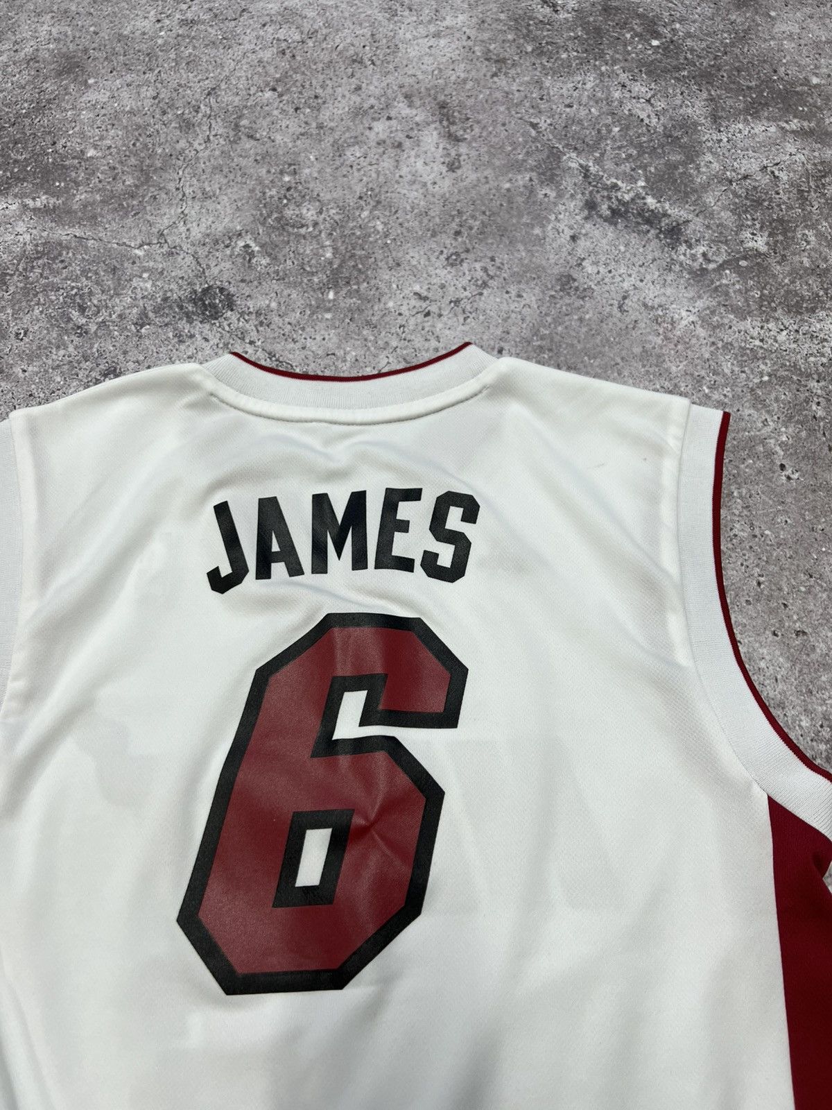 NBA 🔷Vintage Adidas Miami Heat LeBron James Jersey🔷 Size US XS / EU 42 / 0 - 6 Thumbnail