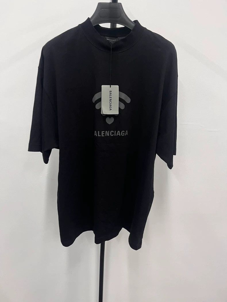Balenciaga Balenciaga Wi-Fi short sleeve T-shirt 2503-Nextarrow Size US S / EU 44-46 / 1 - 1 Thumbnail