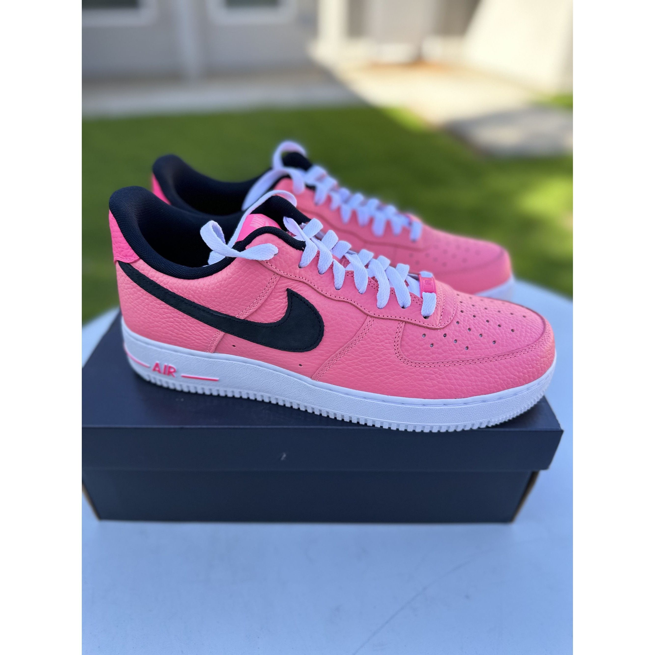 Nike Nike Air Force 1 07 Pink/Black Sneakers Size 11.5 Size US 11.5 / EU 44-45 - 4 Thumbnail