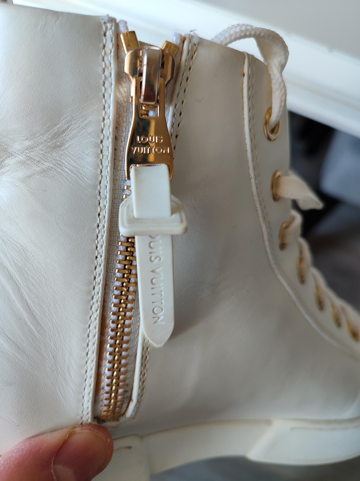 Louis Vuitton BASKETS LOUIS VUITTON STELLAR HIGHTOP Size US 6 / IT 36 - 14 Thumbnail