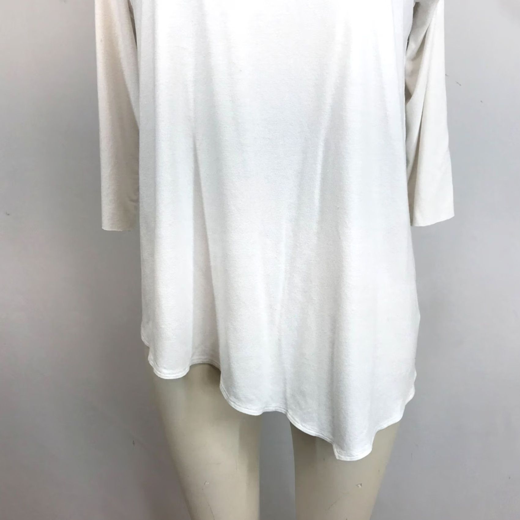 Eileen Fisher EILEEN FISHER Women Medium White 3/4 Sleeve Round Neck Asymmetrical Hem Top Blouse Shirt M Womens Menace? Size M / US 6-8 / IT 42-44 - 3 Thumbnail
