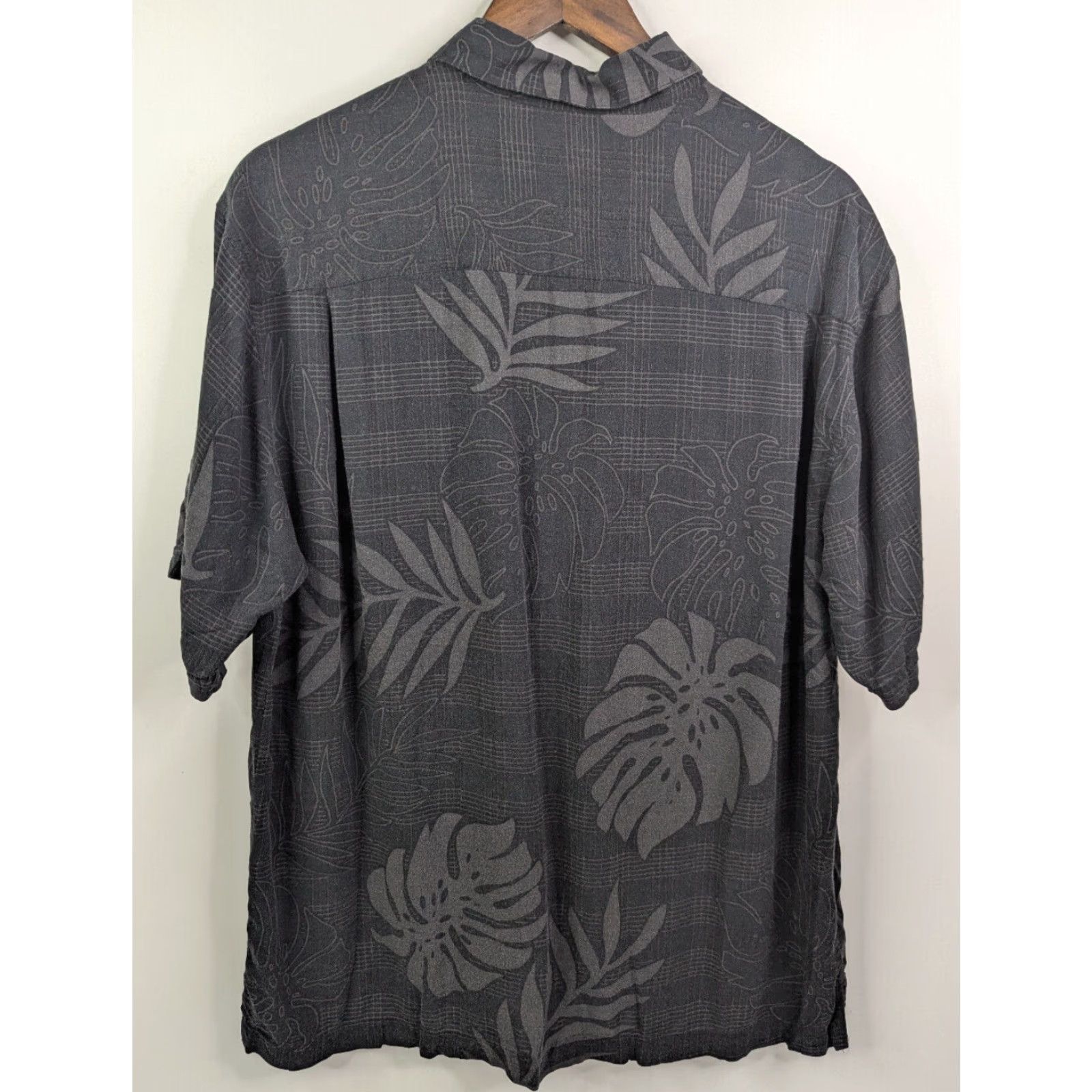Cubavera Cubavera Shirt Mens L Black Tropical Button Up Short Sleeve Hawaiian Rayon Viscose Size US L / EU 52-54 / 3 - 3 Thumbnail