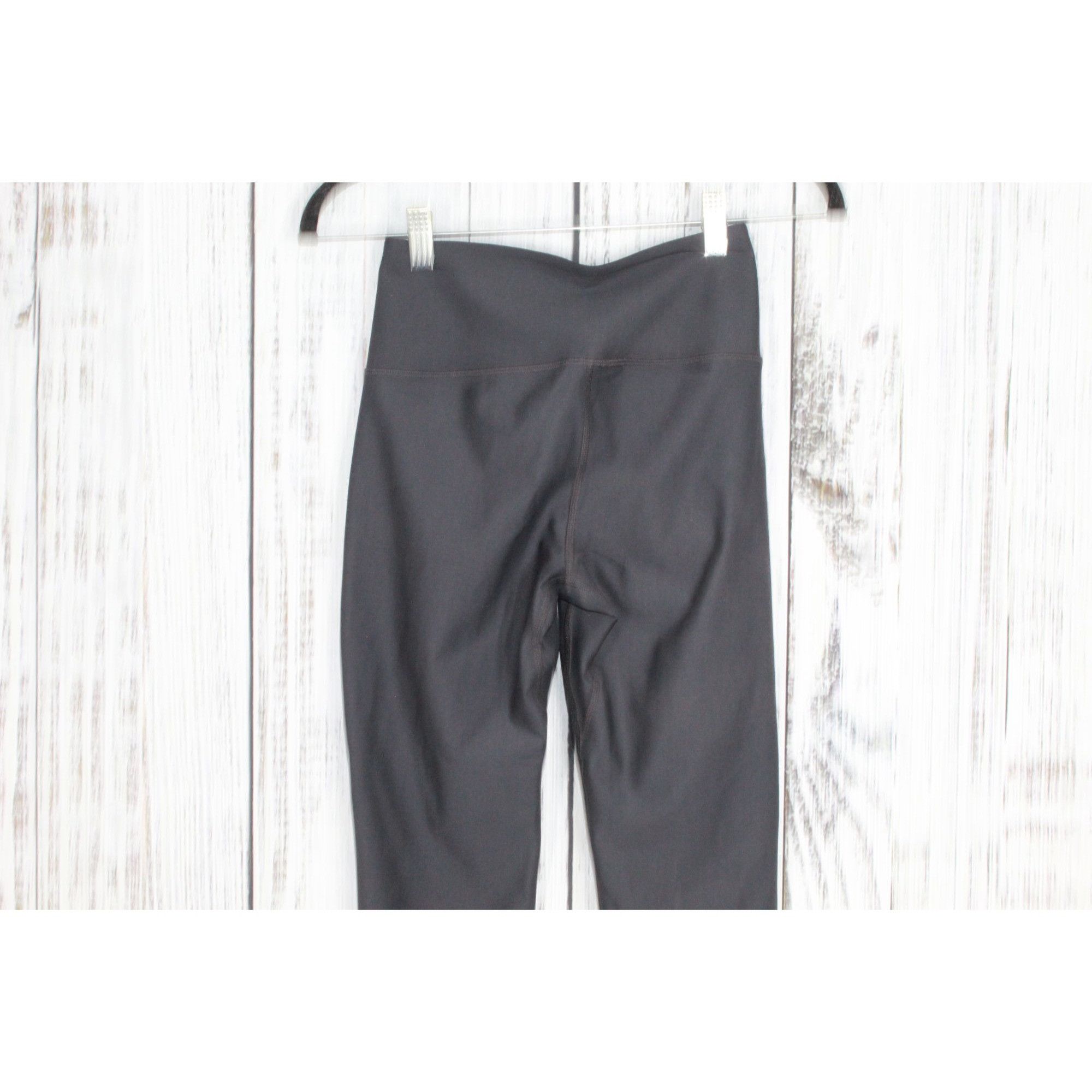L.L. Bean LL Bean Performance Leggings Black XS Petite High Rise Size 22" - 5 Thumbnail