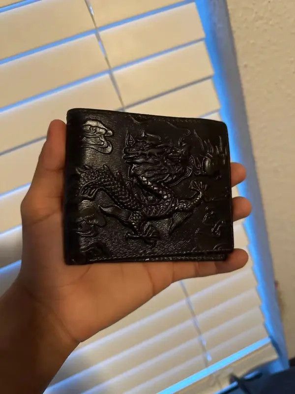 Genuine Leather Dragon Pattern Short Wallet Size ONE SIZE - 2 Thumbnail