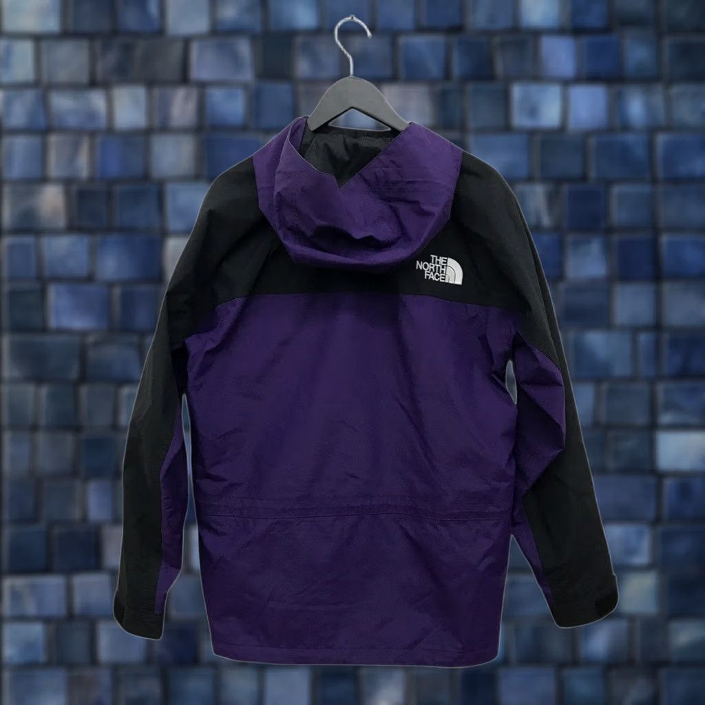The North Face Purple Label THE NORTH FACE PURPLE LABEL MOUNTAIN LIGHT JACKET GORE-TEX L Purple Men Size US L / EU 52-54 / 3 - 1 Thumbnail