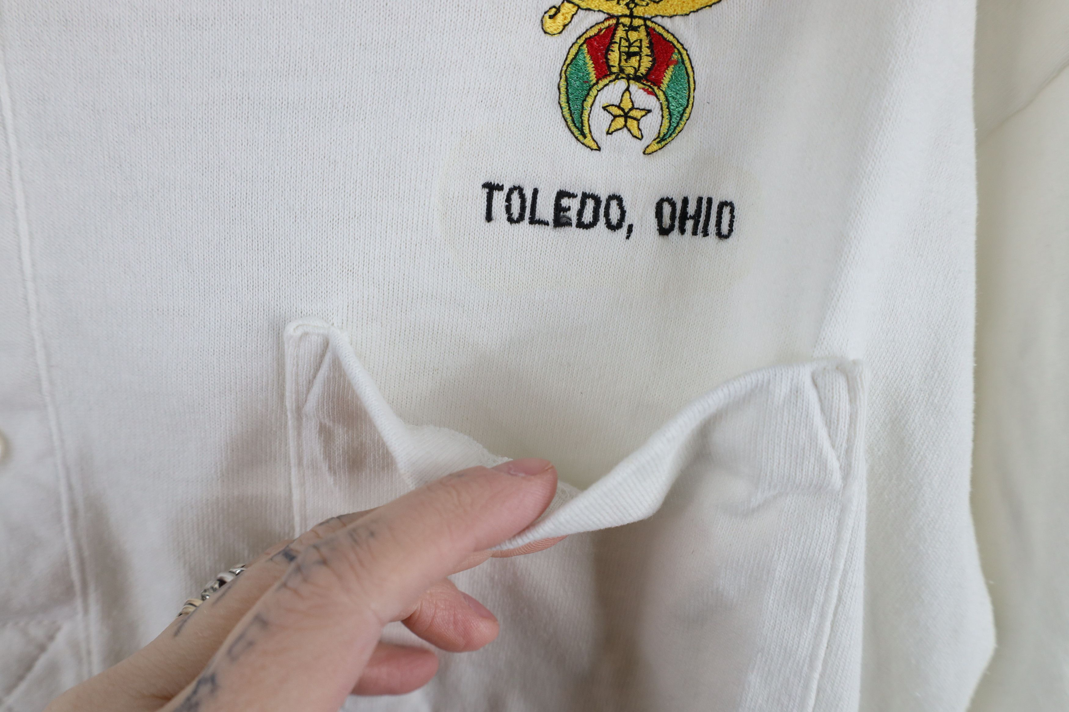 Vintage Vintage 80s Zenobia Temple Toledo Ohio Collared Polo Shirt Size US XL / EU 56 / 4 - 7 Thumbnail