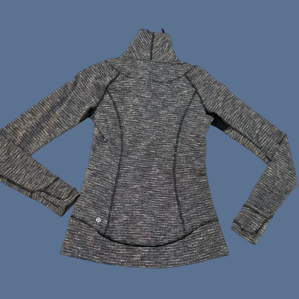 Lululemon Lululemon Think Fast Women’s 1/4 Zip Pullover Shirt Adult Size 4 Black Heathered Pocket Quilt Zip Pullover Women Think Fast Size S / US 4 / IT 40 - 1 Thumbnail
