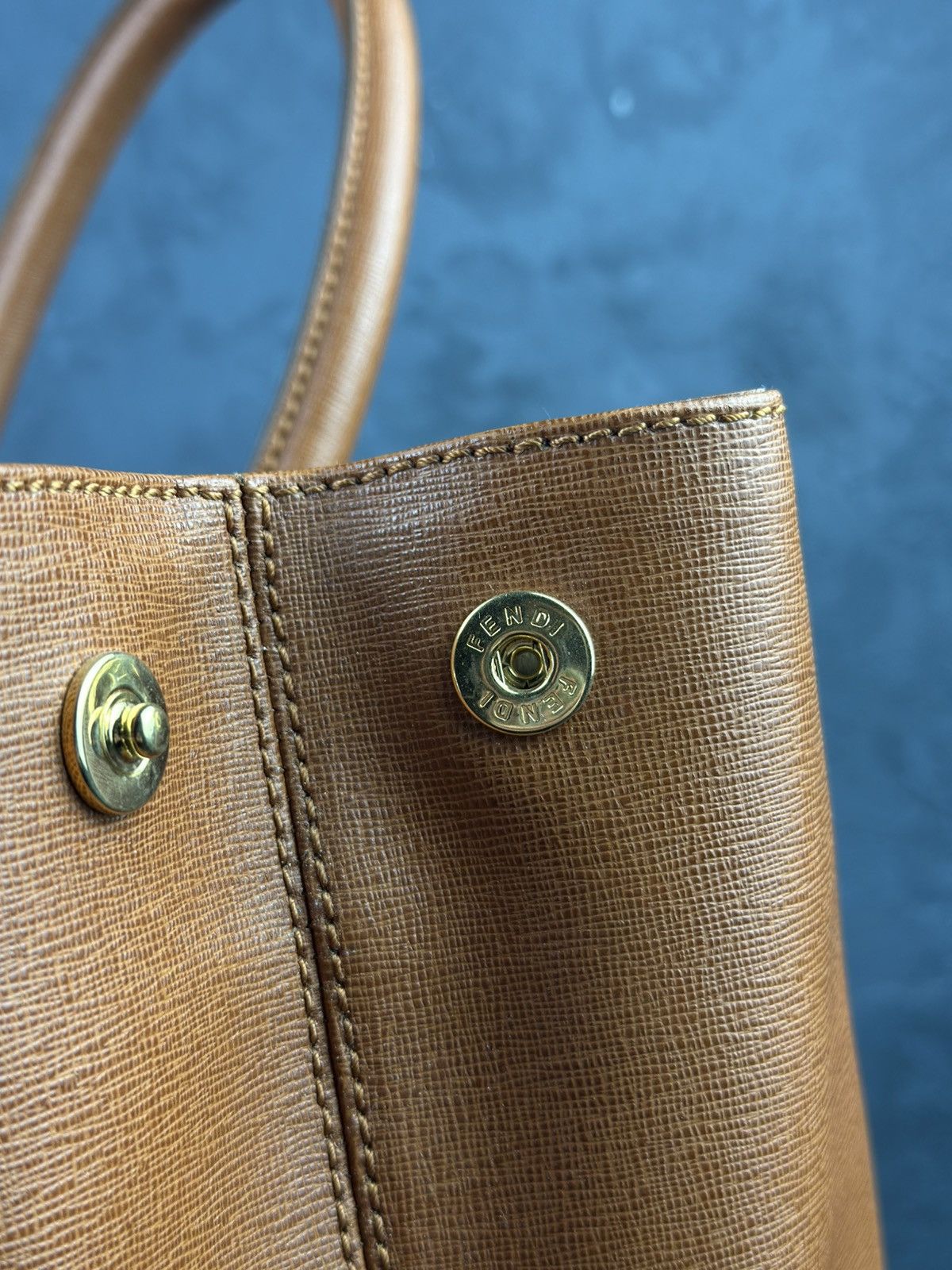 Fendi Fendi Brown Leather Chameleon Shopping Tote Bag Size ONE SIZE - 4 Thumbnail