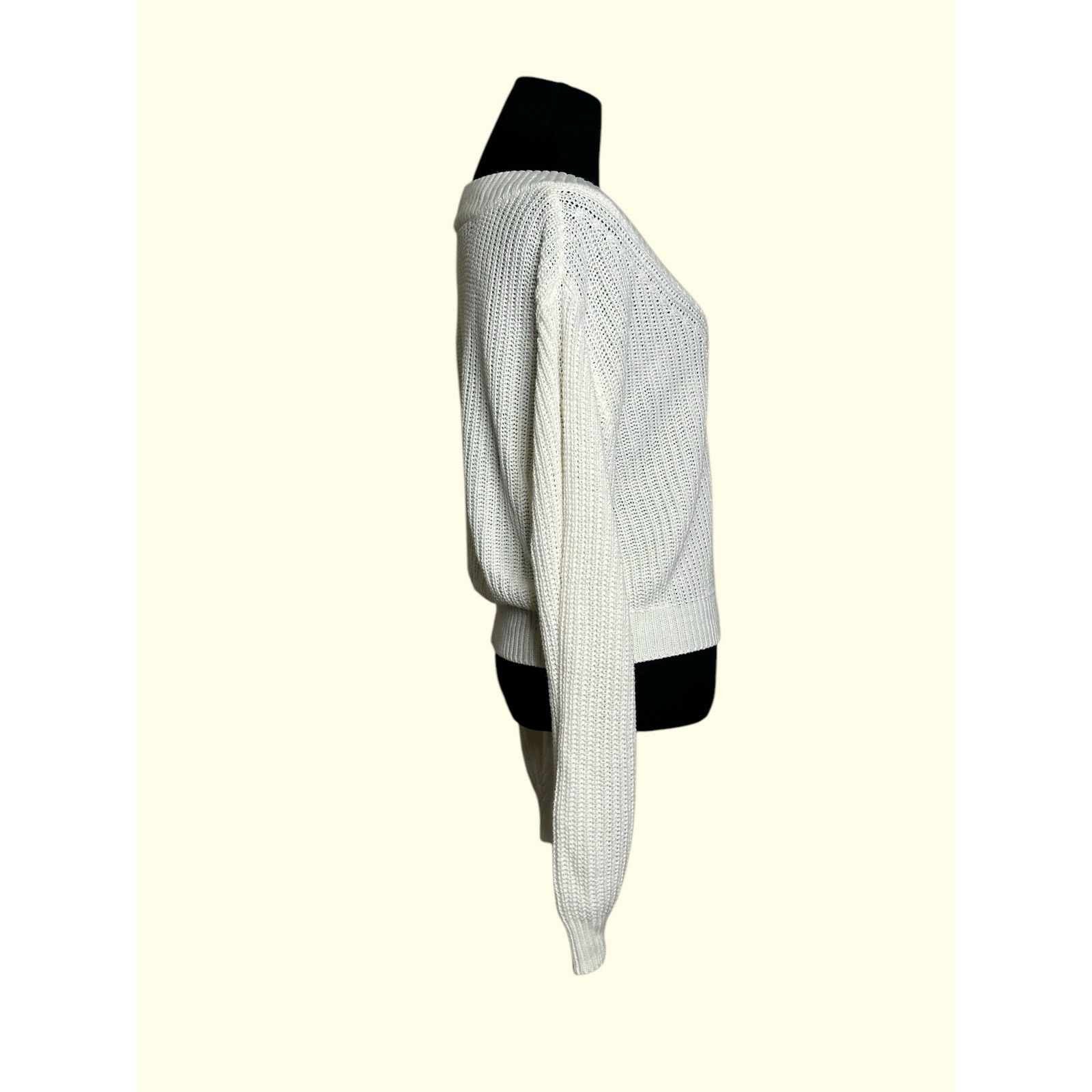 H&M Divided off white v neck sweater size XS Size XS / US 0-2 / IT 36-38 - 7 Thumbnail