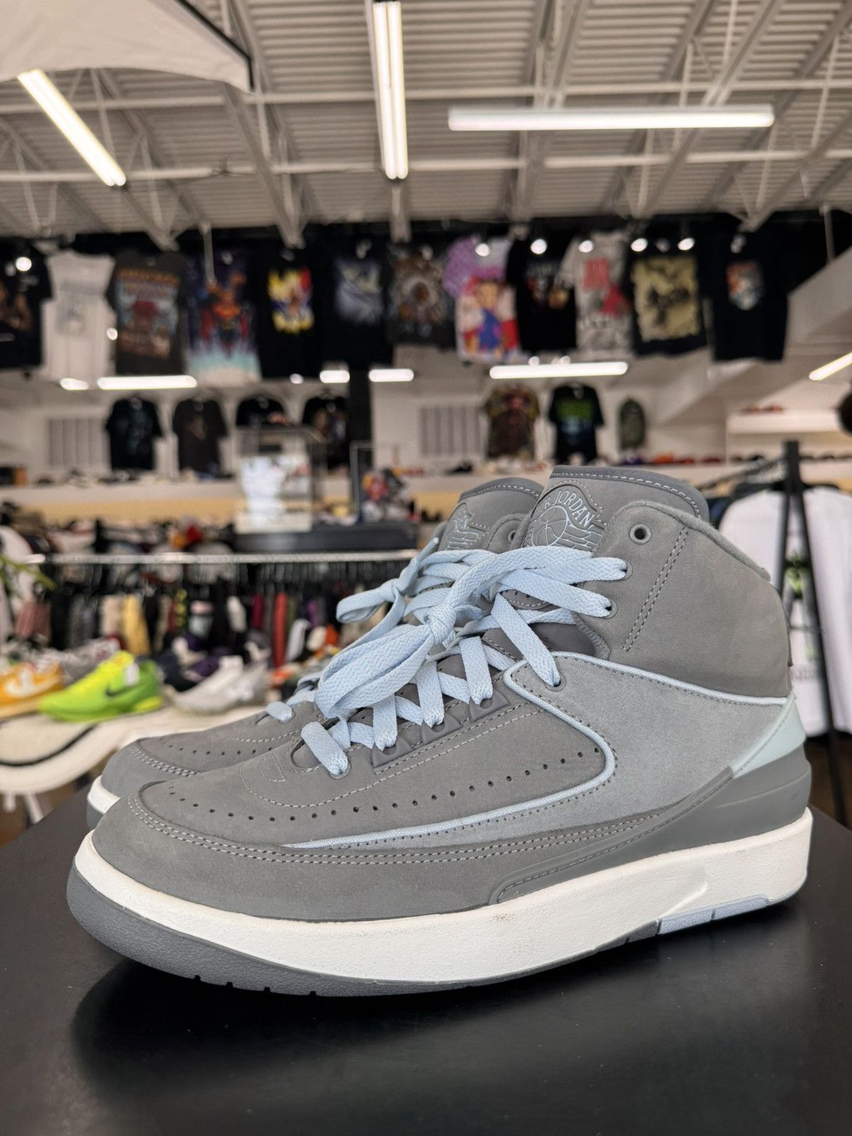 Jordan Brand Air Jordan 2 Retro Cool Grey Size 9W/7M (2023) Size US 7 / EU 40 - 1 Thumbnail