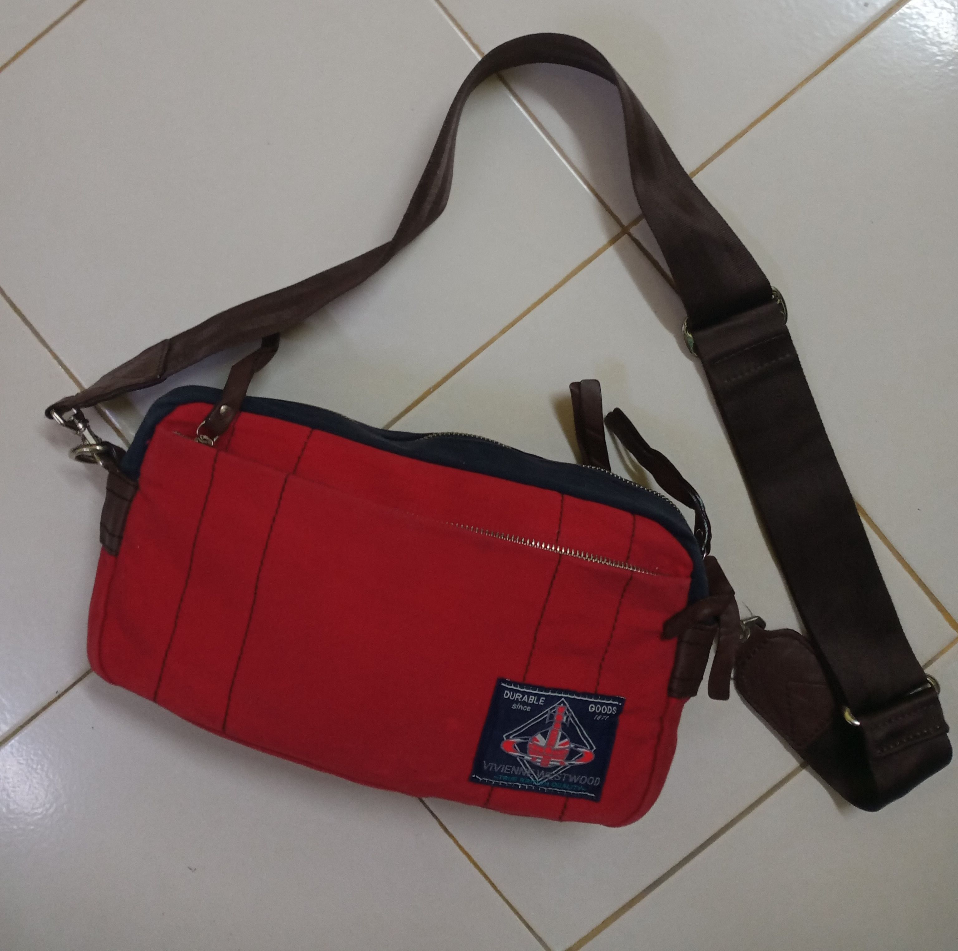 Vivienne Westwood RARE VIVIENNE WESTWOOD SLING BAG Size ONE SIZE - 1 Thumbnail