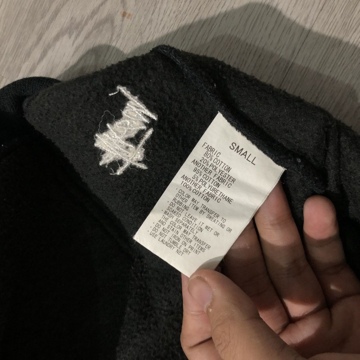 Stussy 2000s Stussy World Tour Monogram Logo Pull Over Hoodie Black Size US L / EU 52-54 / 3 - 14 Thumbnail