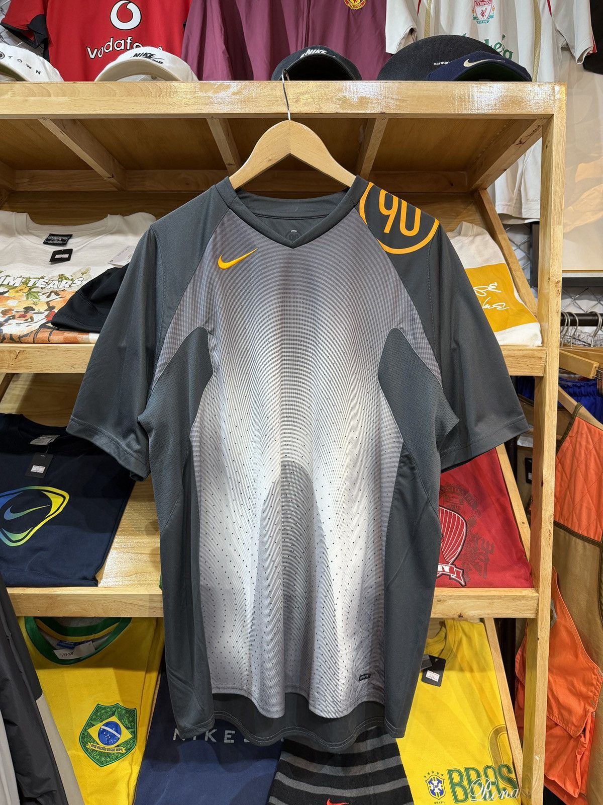Nike Vintage Nike Total 90 Training Jersey Size US XL / EU 56 / 4 - 1 Thumbnail