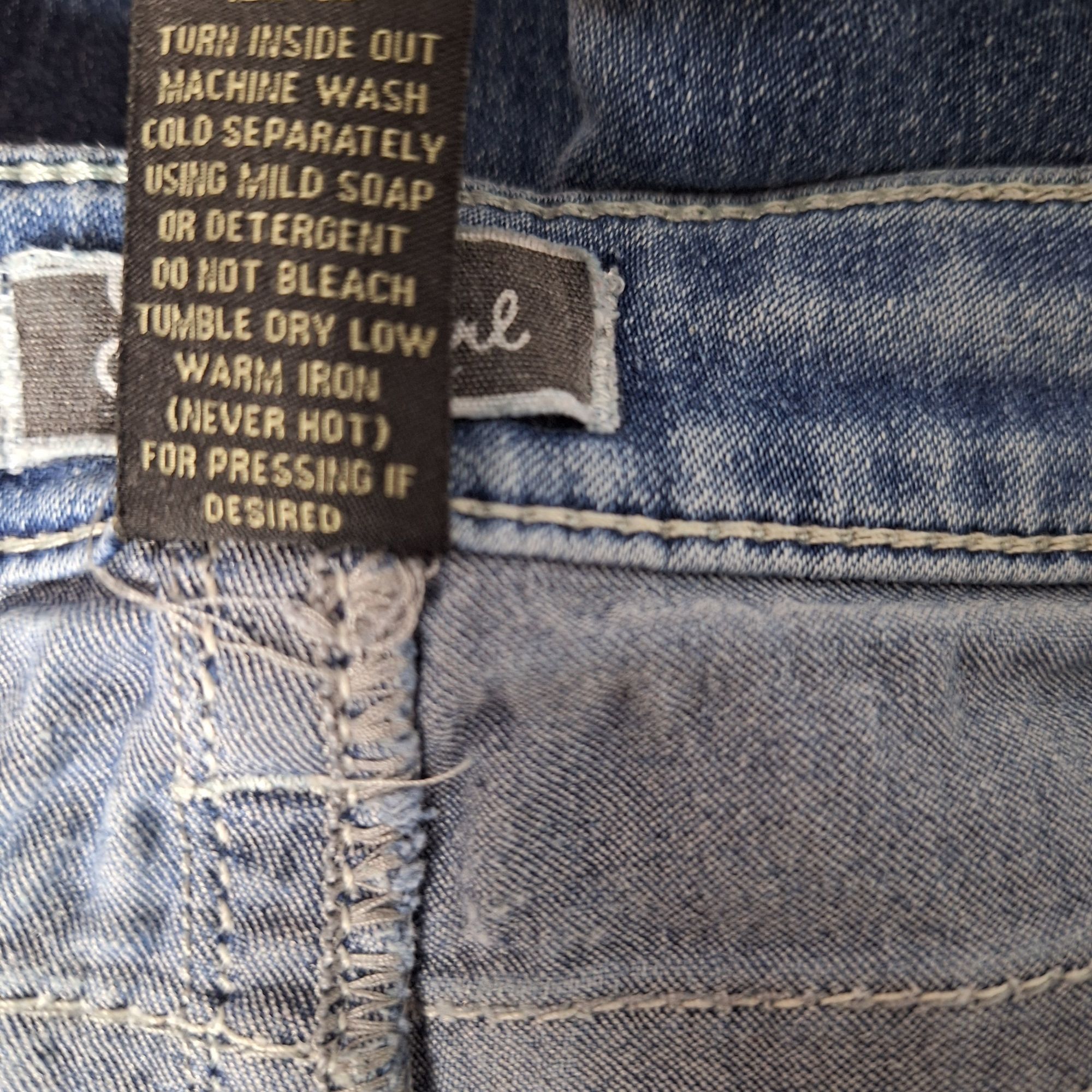 Other Soundgirl Jeans Size 3 Embroidered Cross Pocket Bootcut Low Size 28" / US 6 / IT 42 - 5 Thumbnail