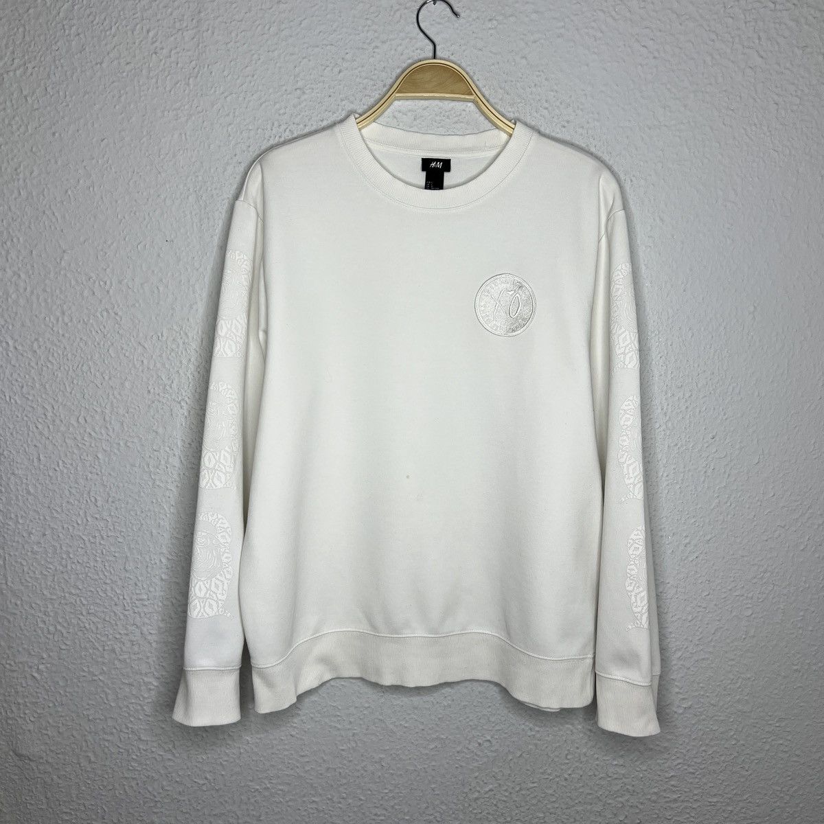 H&M × The Weeknd × XO The Weeknd XO x H&M Sleeve Logo sweatshirt HM Size US L / EU 52-54 / 3 - 1 Thumbnail