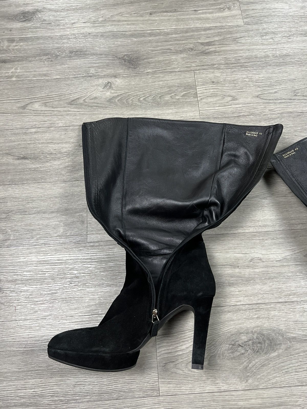 Hugo Boss WOMEN’S HUGO BOSS KNEE BOOTS IN SUEDE AND LEATHER Size US 10 / IT 40 - 9 Thumbnail