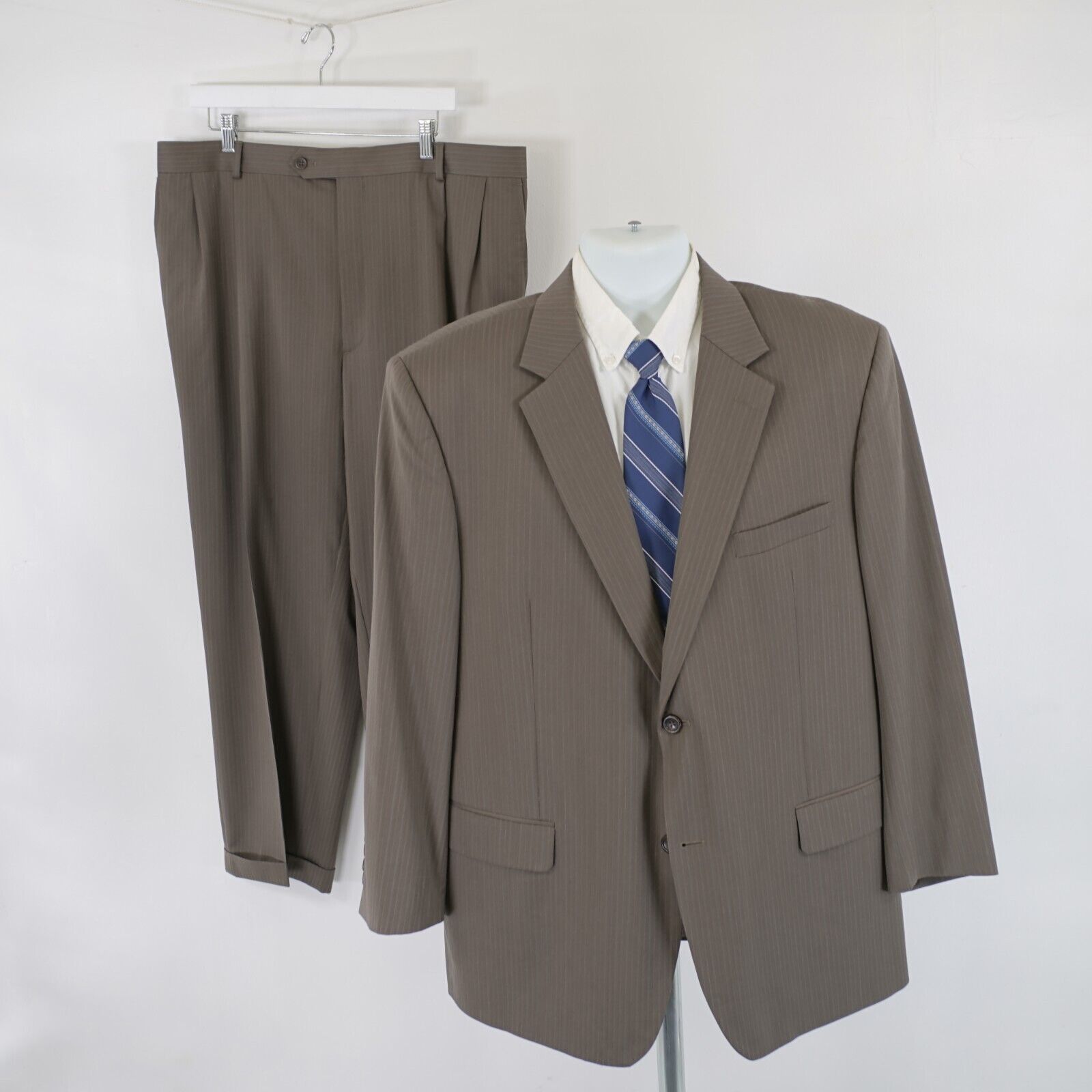 Joseph & Feiss Joseph & Feiss Wool Beige Green Herringbone Striped 2 Piece Size 42R - 1 Thumbnail