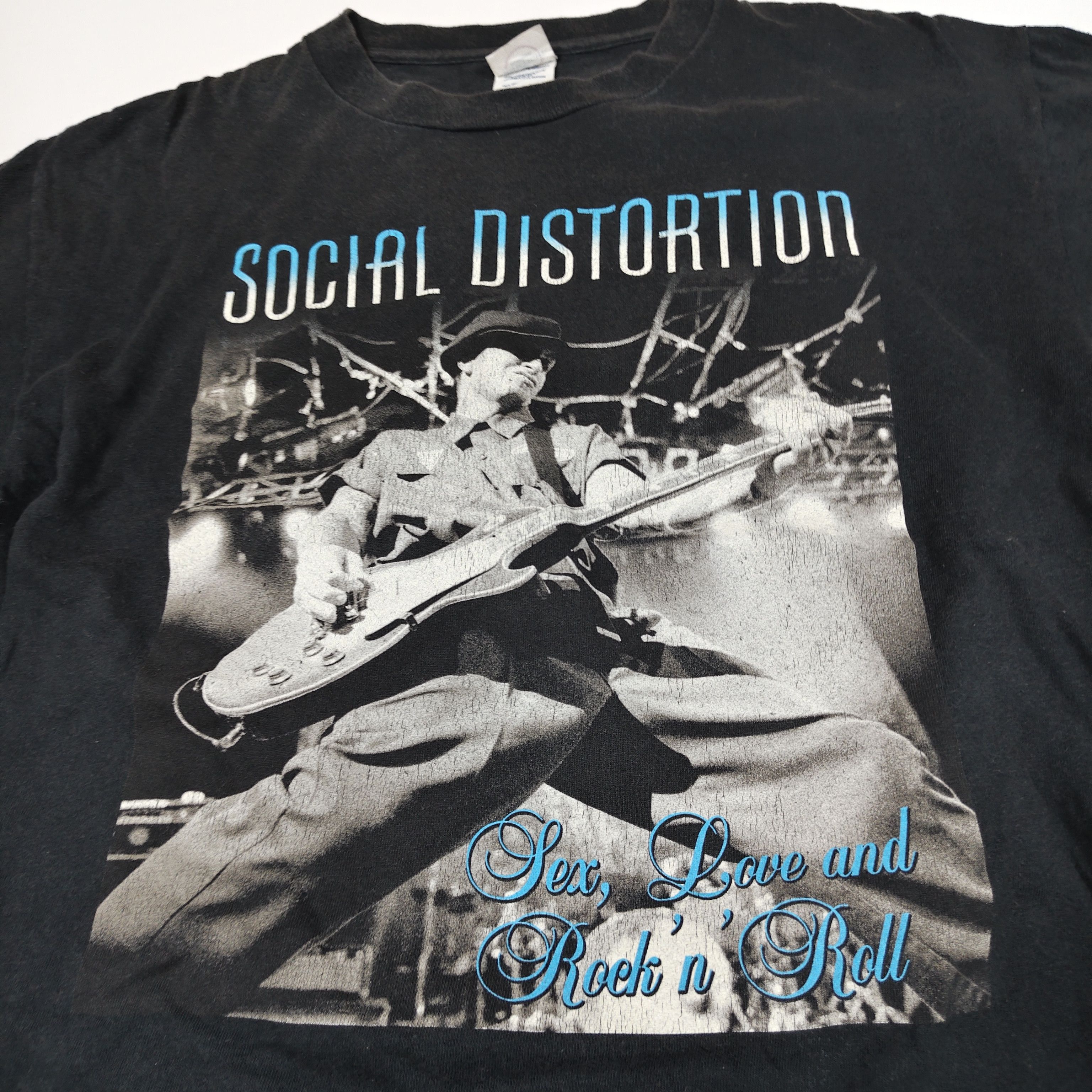 Band Tees 2004 Social Distortion "Sex, Love & Rock 'n' Roll" Album #F Size US M / EU 48-50 / 2 - 3 Thumbnail