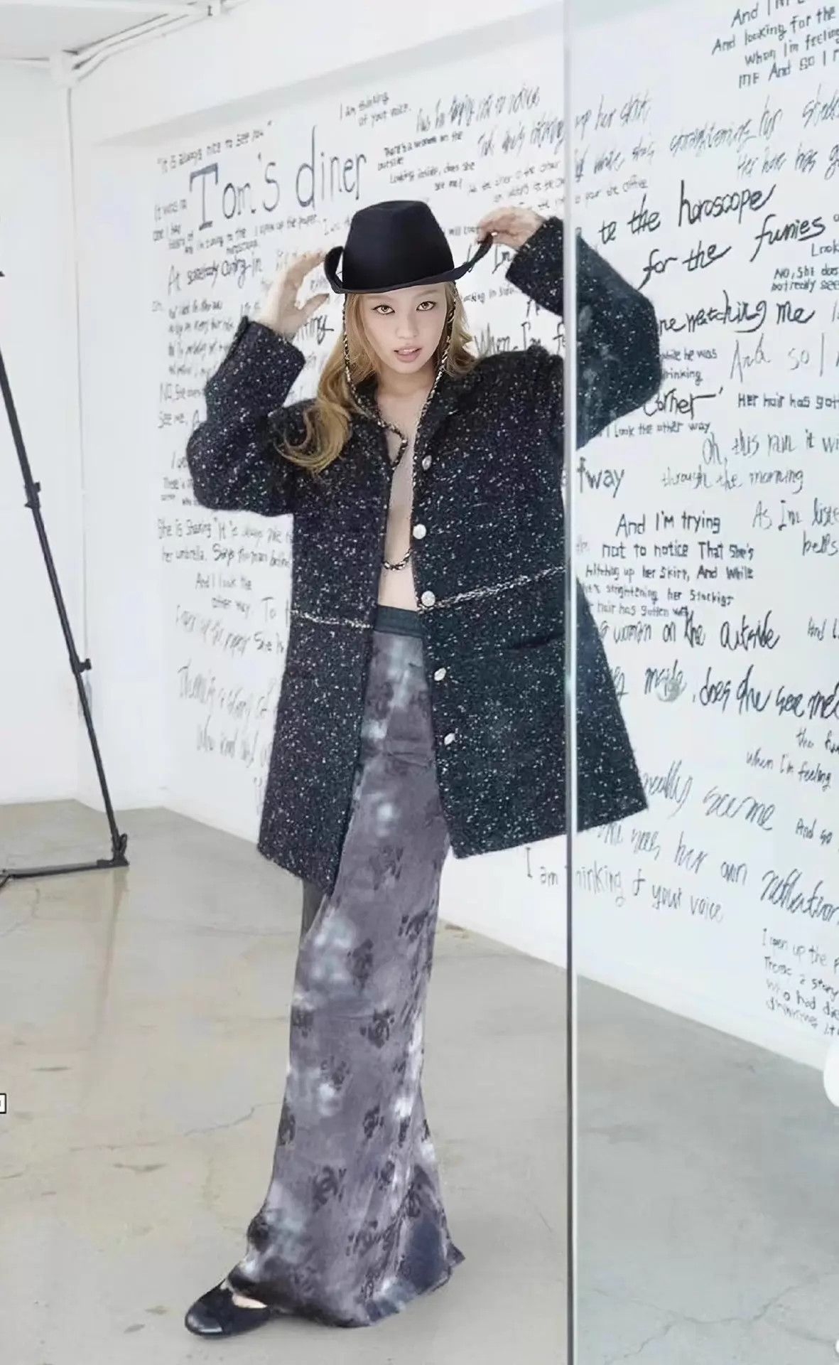 Chanel Chanel 22A Black Double C Crystal Tweed Jacket Jennie 34 Size XS / US 0-2 / IT 36-38 - 4 Thumbnail