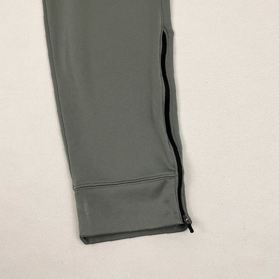 Nike Nike Kobe Pants Mens Medium x 28" Gray Basketball Training Dri-Fit Mamba Jogger Pants Mens Gray Nike Dri-FIT Basketball Shoes? Size US 31 - 7 Thumbnail