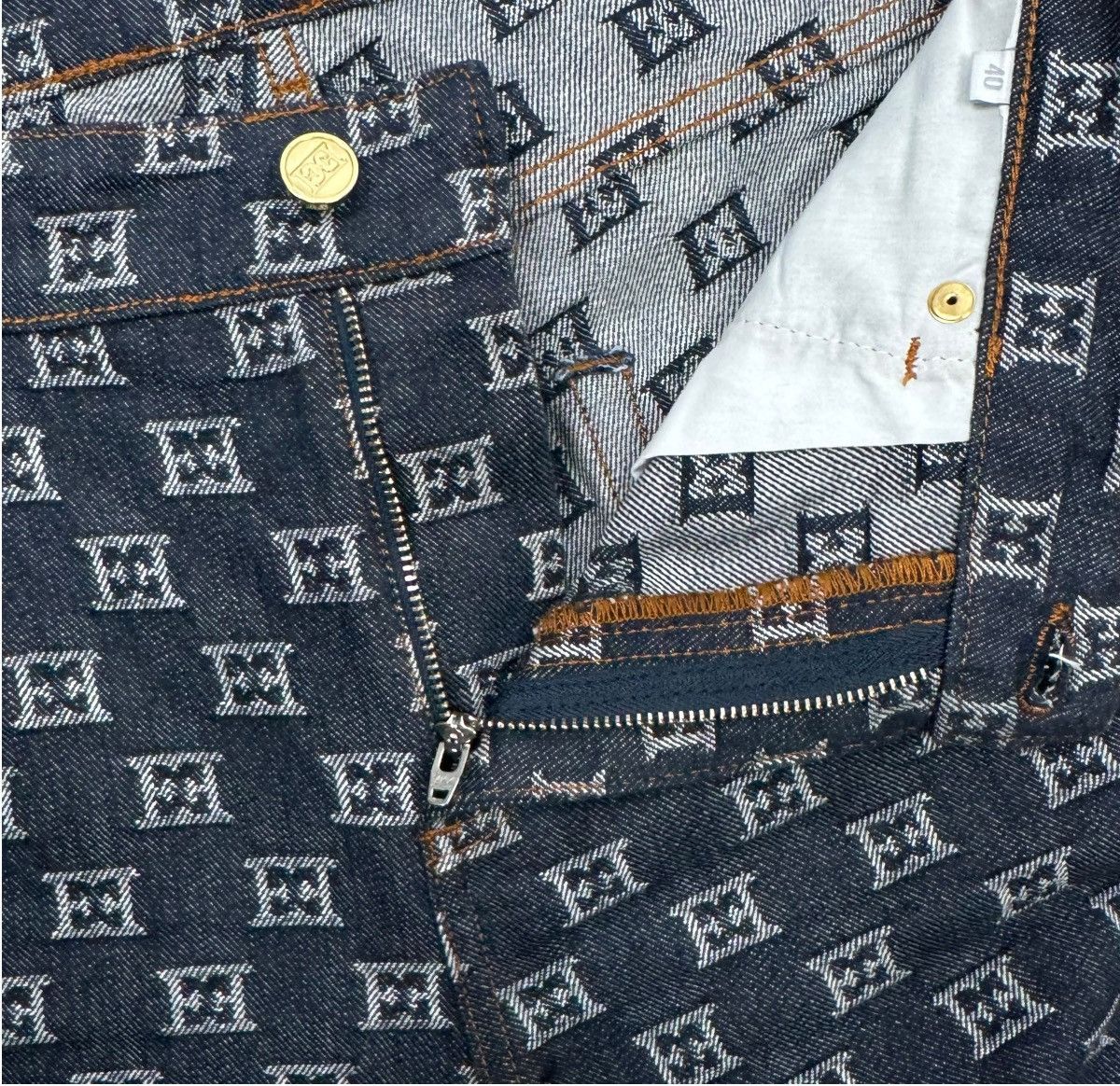 Escada Sport Escada Sport Monogrammed Jeans size 40 Size 30" / US 8 / IT 44 - 9 Thumbnail