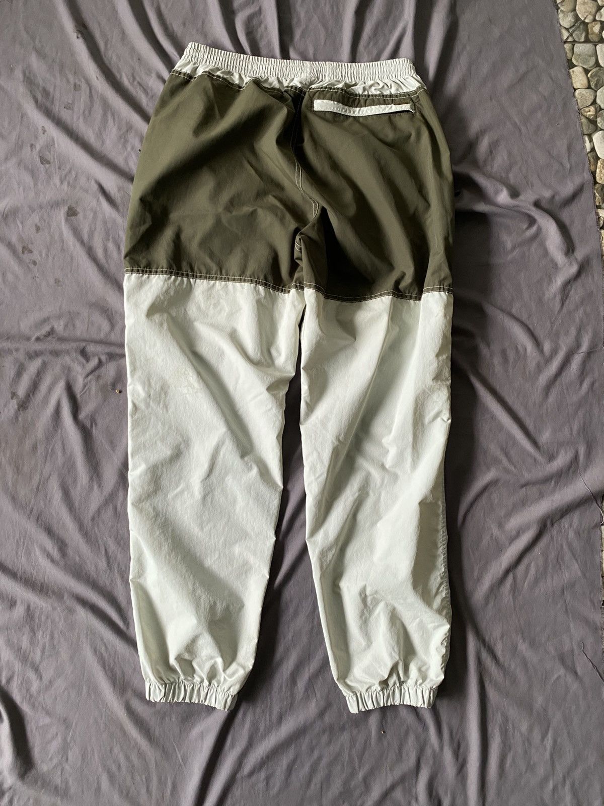 thisisneverthat Thisisneverthat Nylon Jogger Pants Size US 34 / EU 50 - 4 Thumbnail