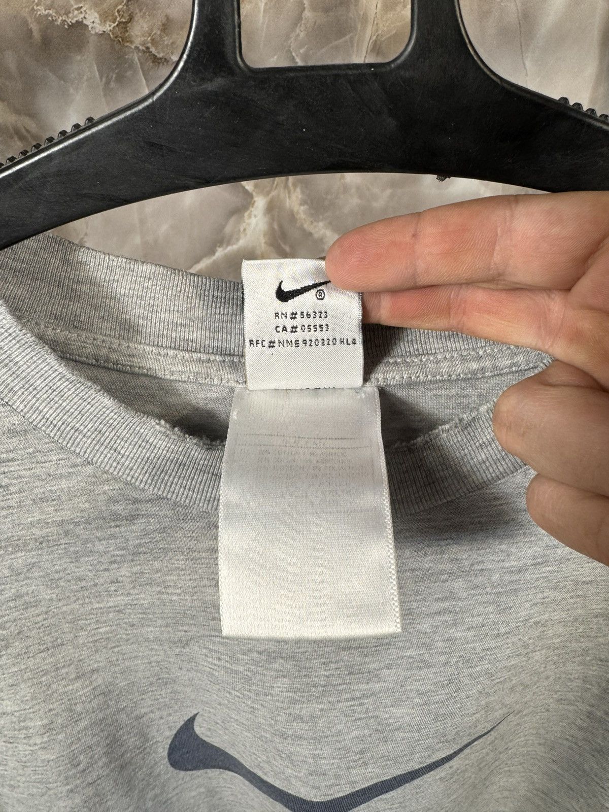 Vintage Vintage Nike Big Logo Distressed Tee Size US L / EU 52-54 / 3 - 5 Thumbnail